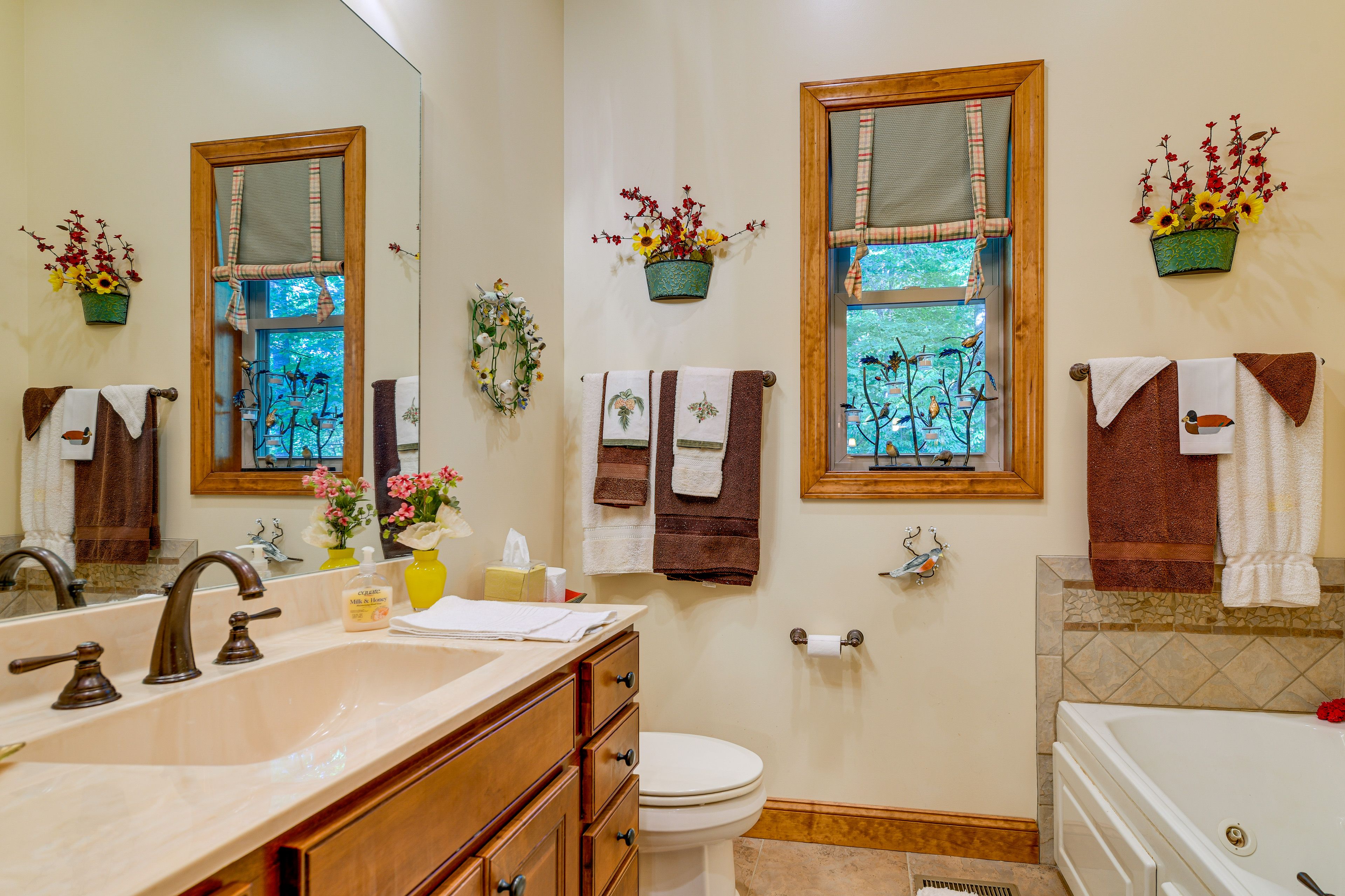 Full Bathroom | Hair Dryer