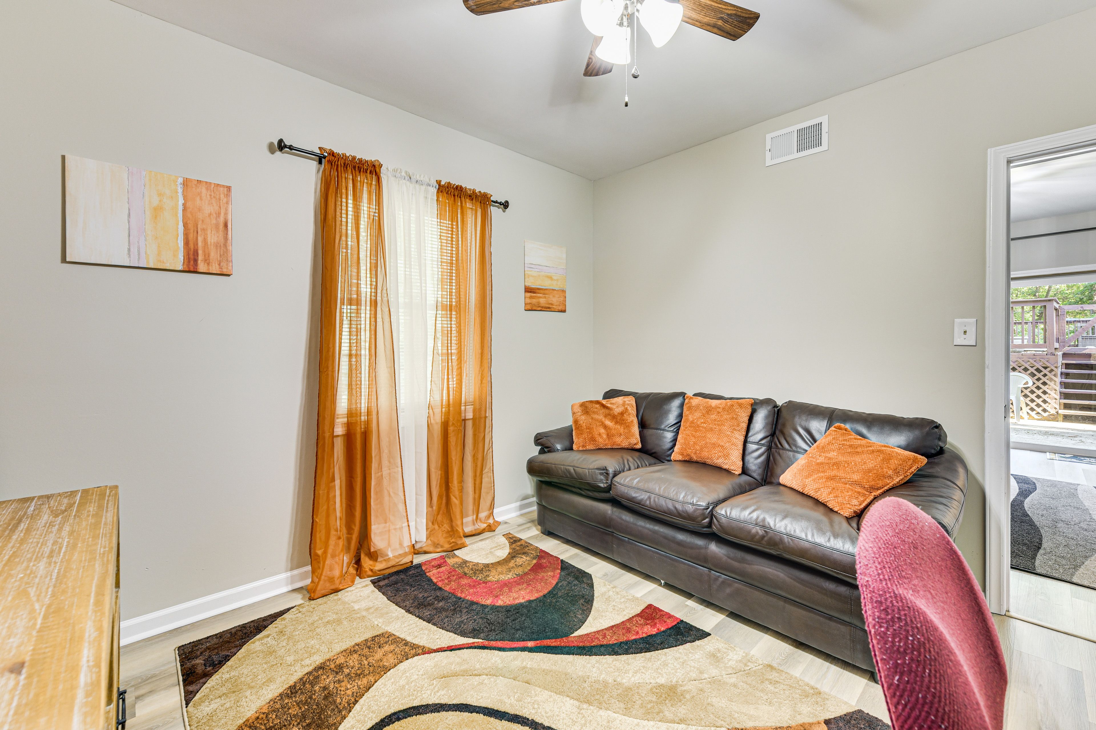 Bedroom 2 | Full Sleeper Sofa | Laptop-Friendly Workspace