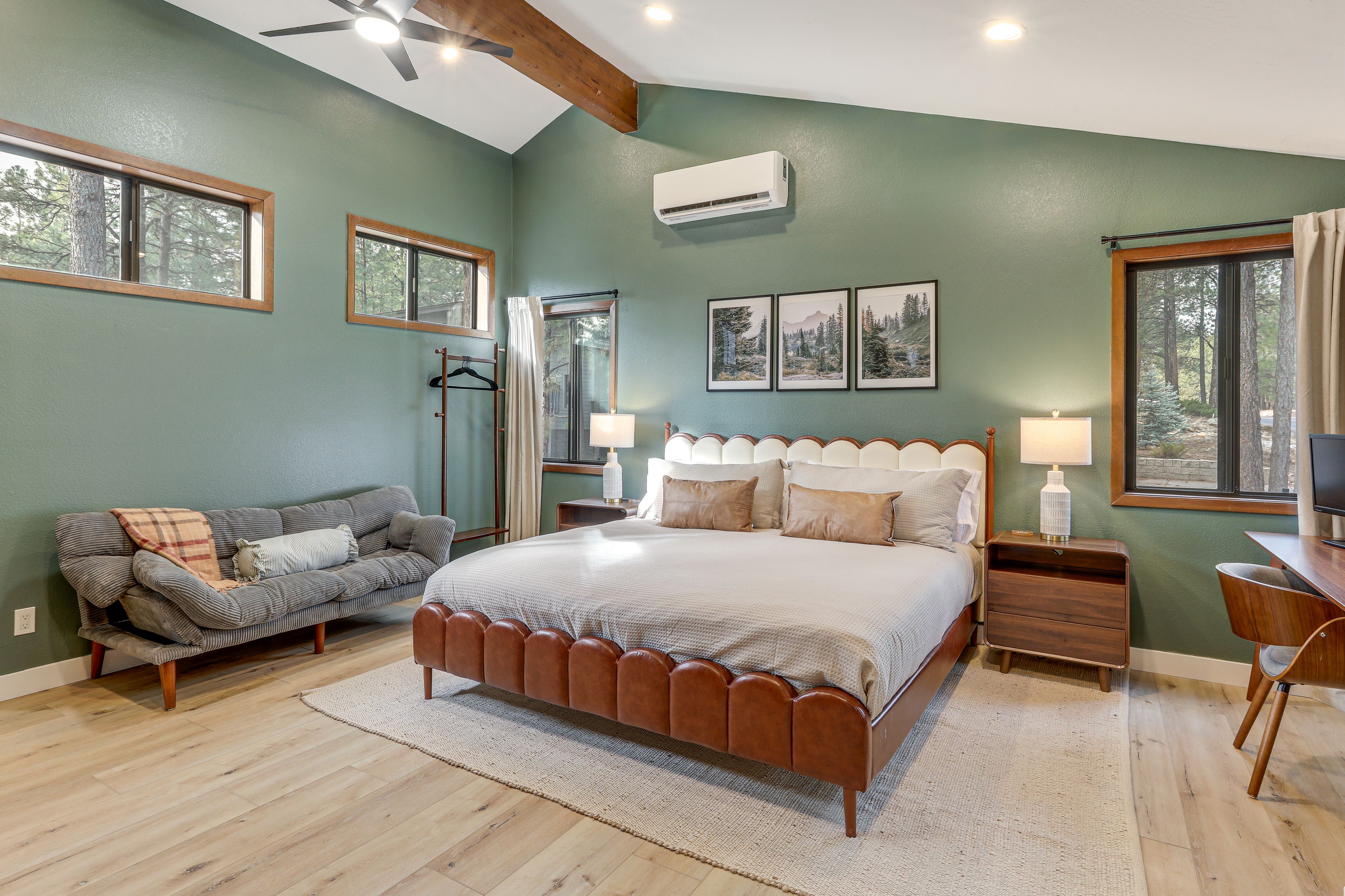 Bedroom 4 | King Bed | Futon | 2nd Floor