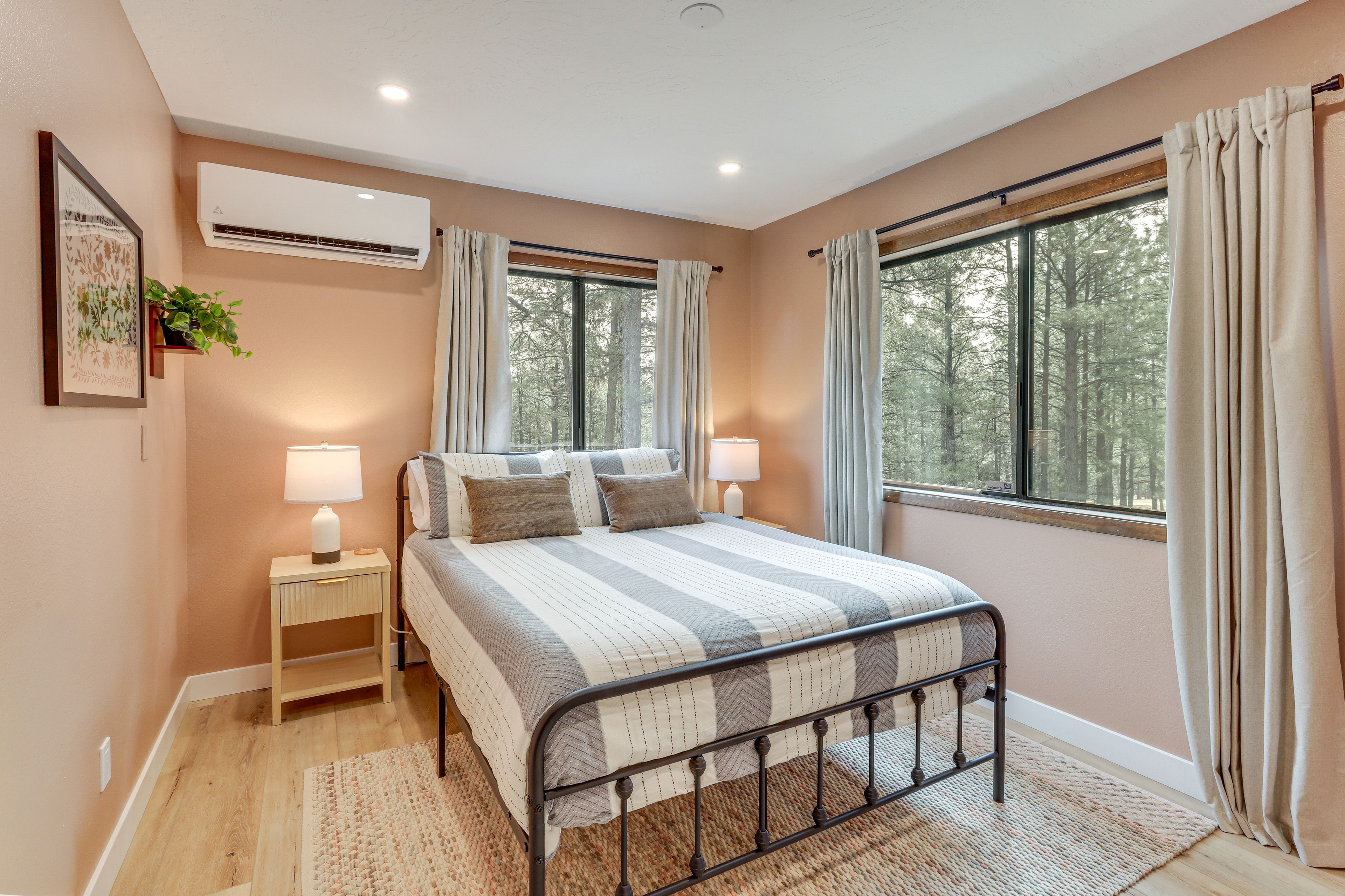 Bedroom 2 | Queen Bed | 2nd Floor