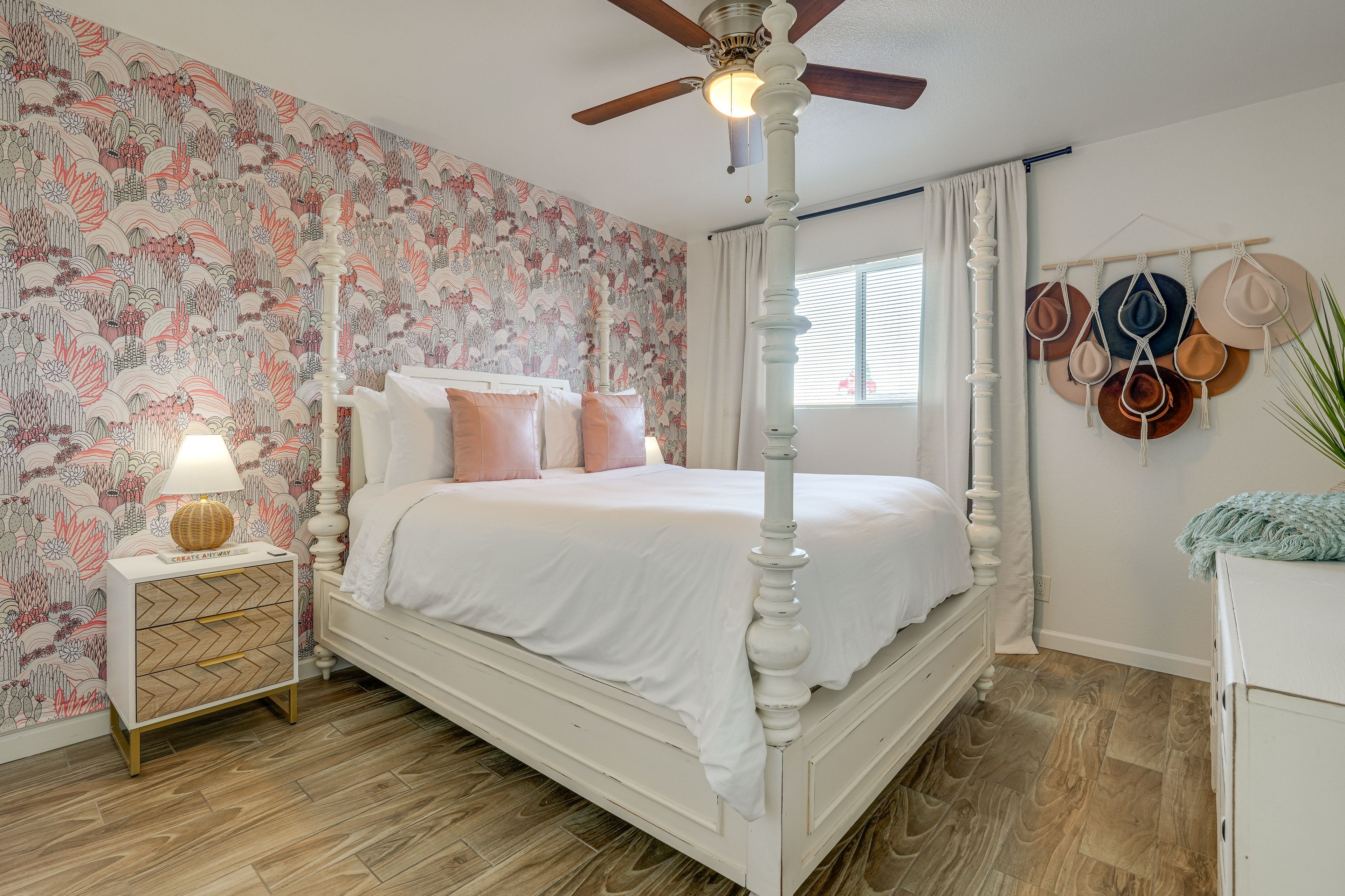 Bedroom 2 | Queen Bed