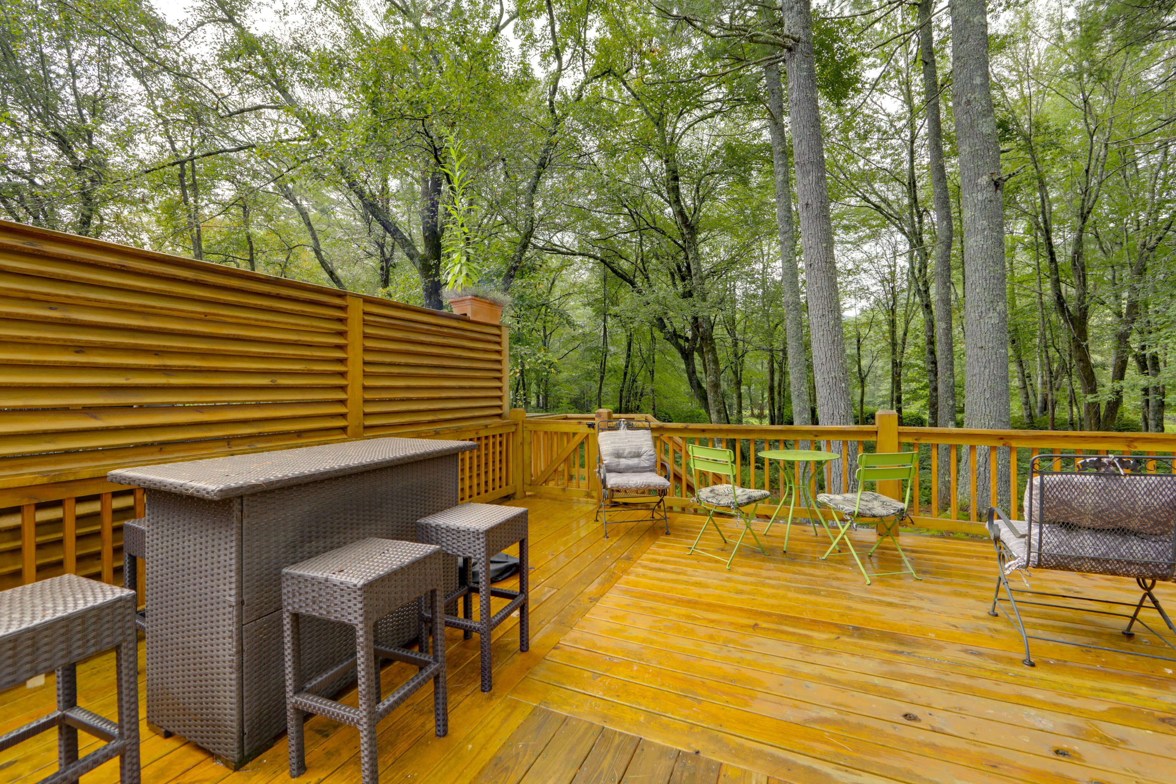 Shared Deck