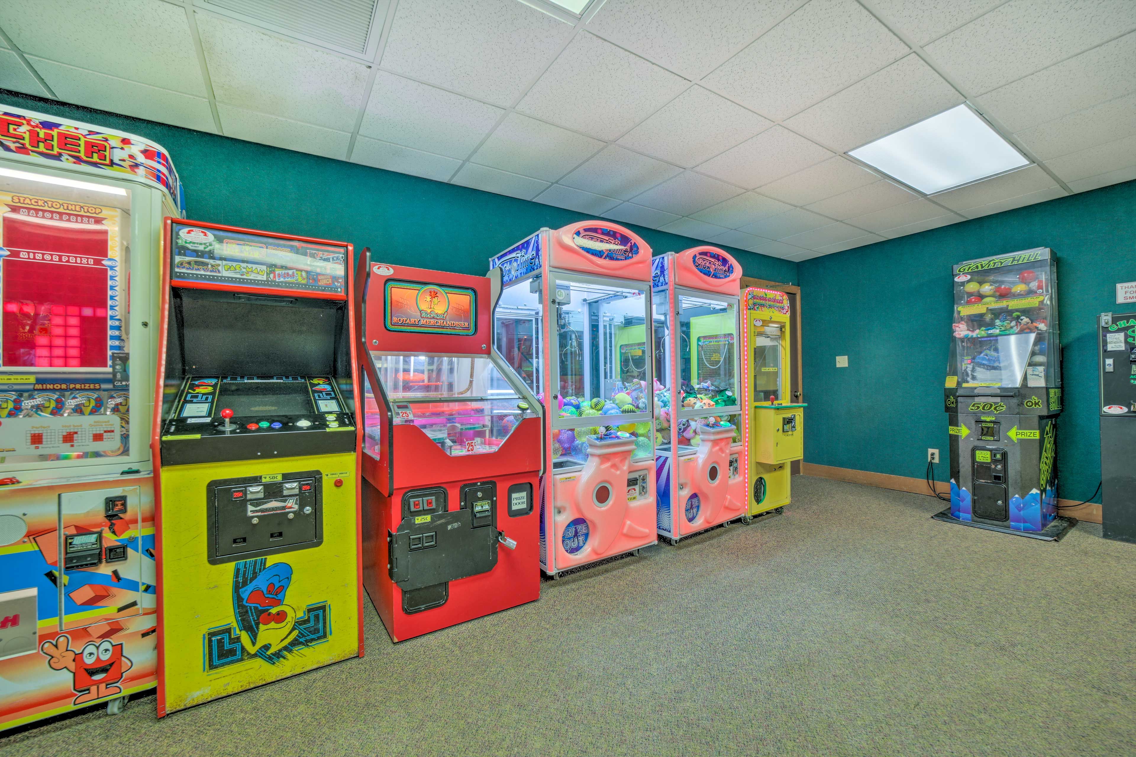 Sapphire Valley Resort | Community Amenities
