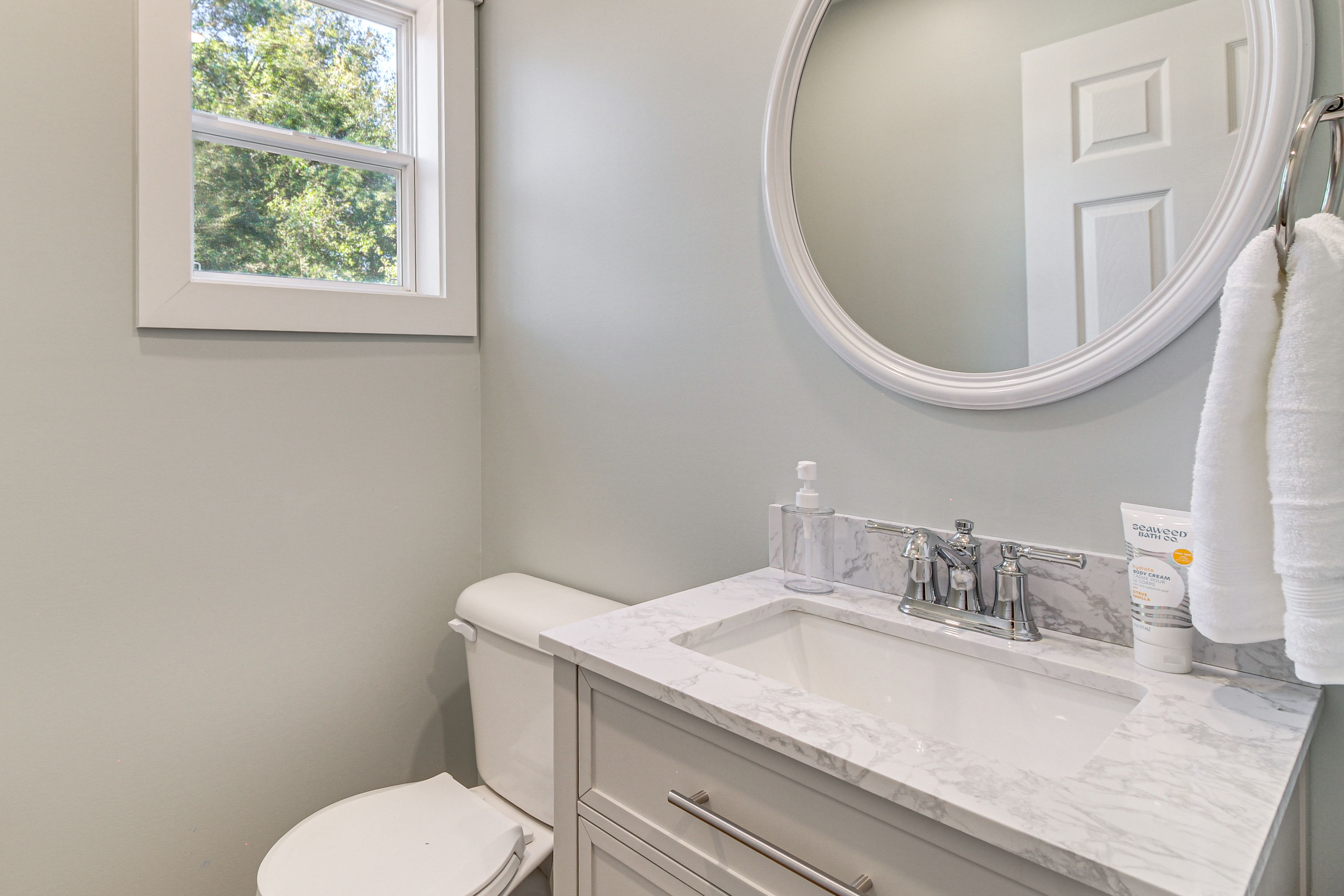 Half Bathroom | 1st Floor