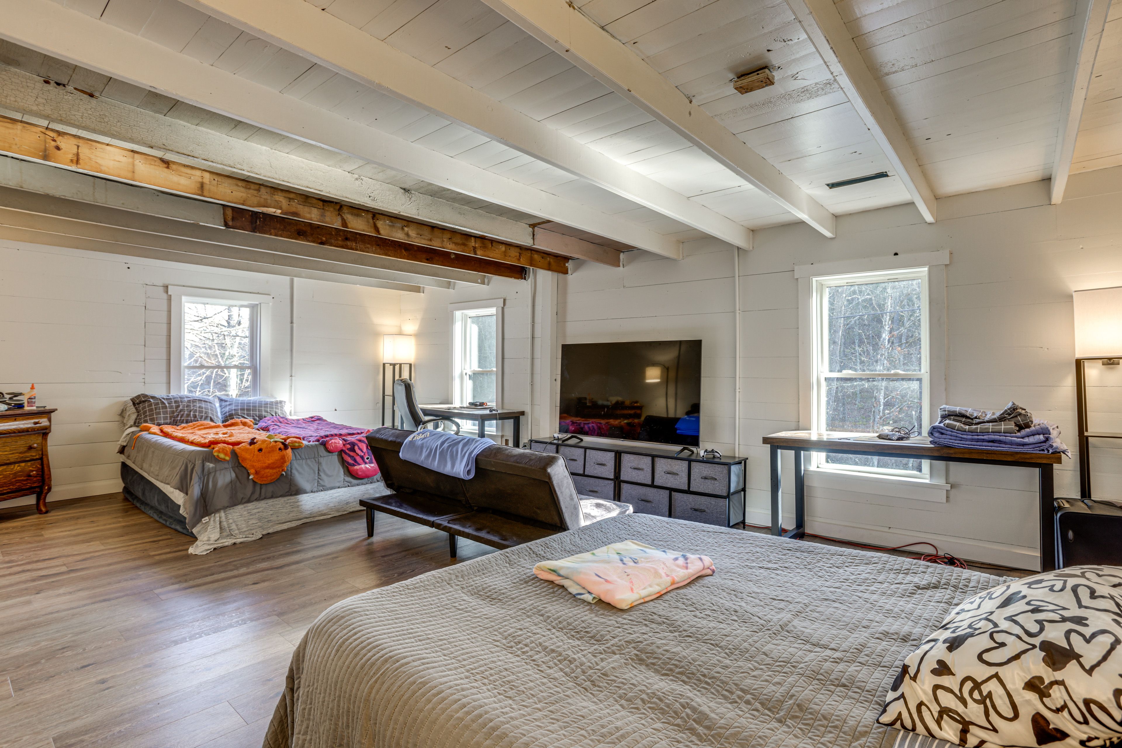 Bedroom | Full Futon | 2 Queen Air Mattresses | Upper Floor