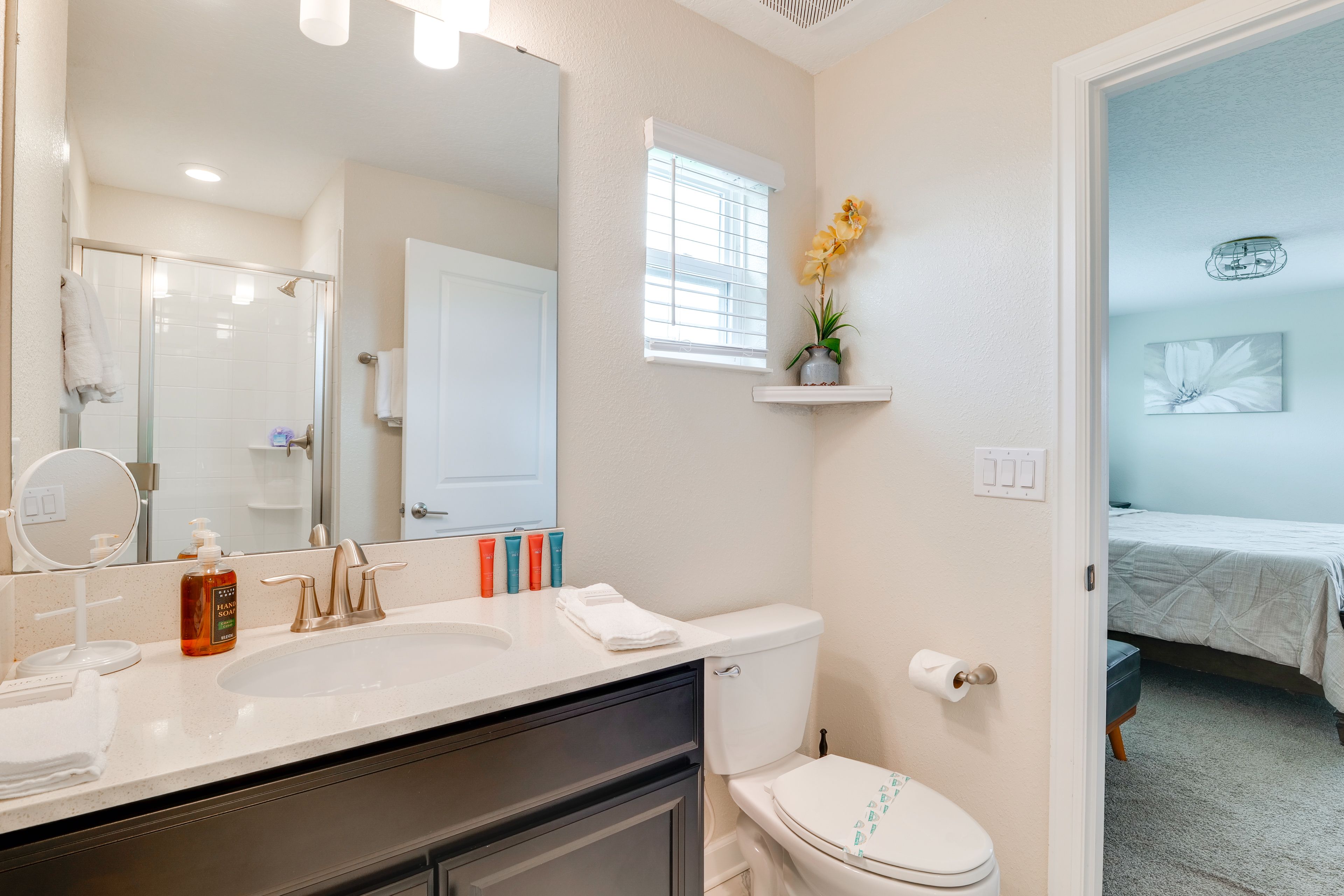 Full Bath | 2nd Floor