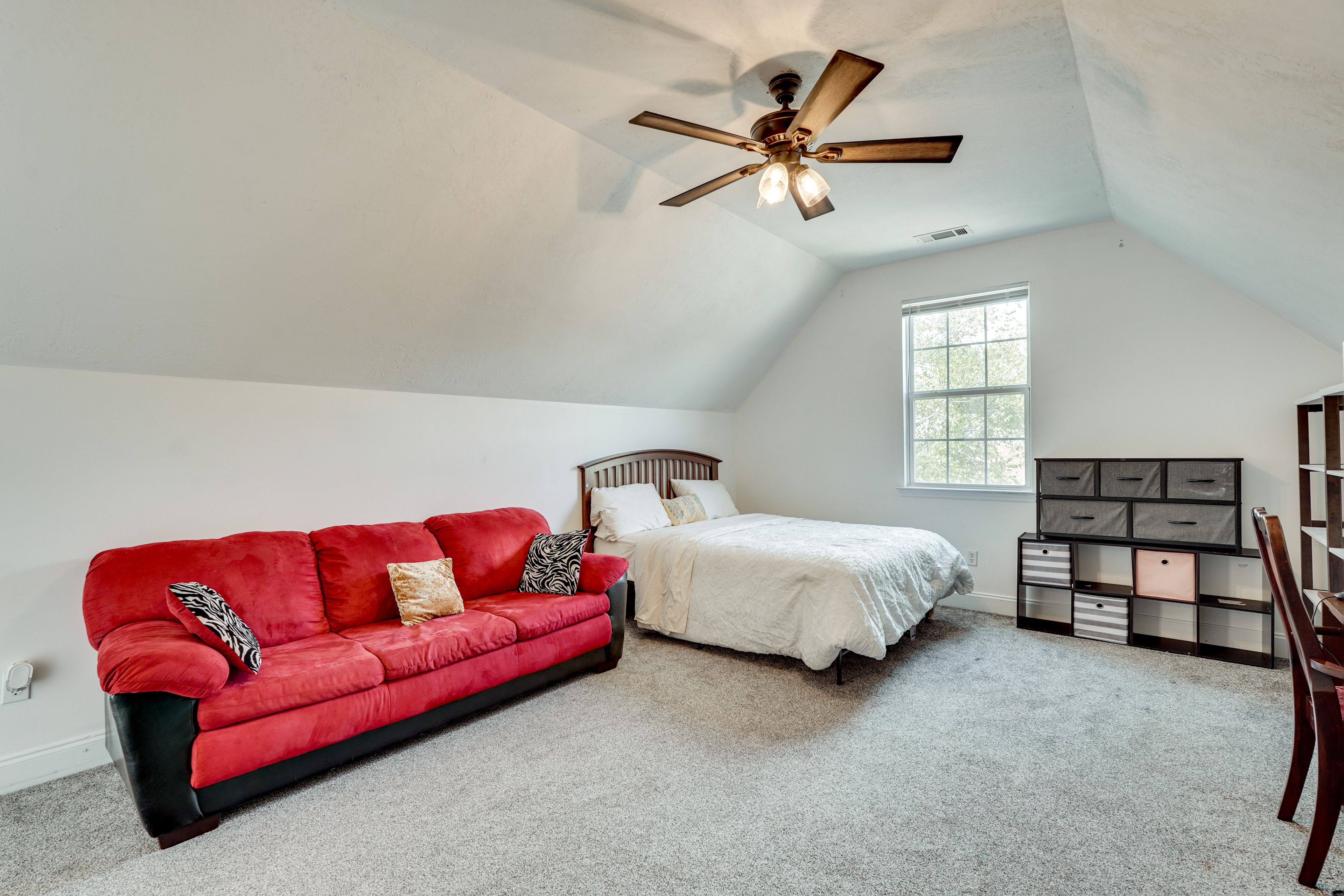 Bedroom 4 | 2nd Floor | Queen Bed | Desk Workspace