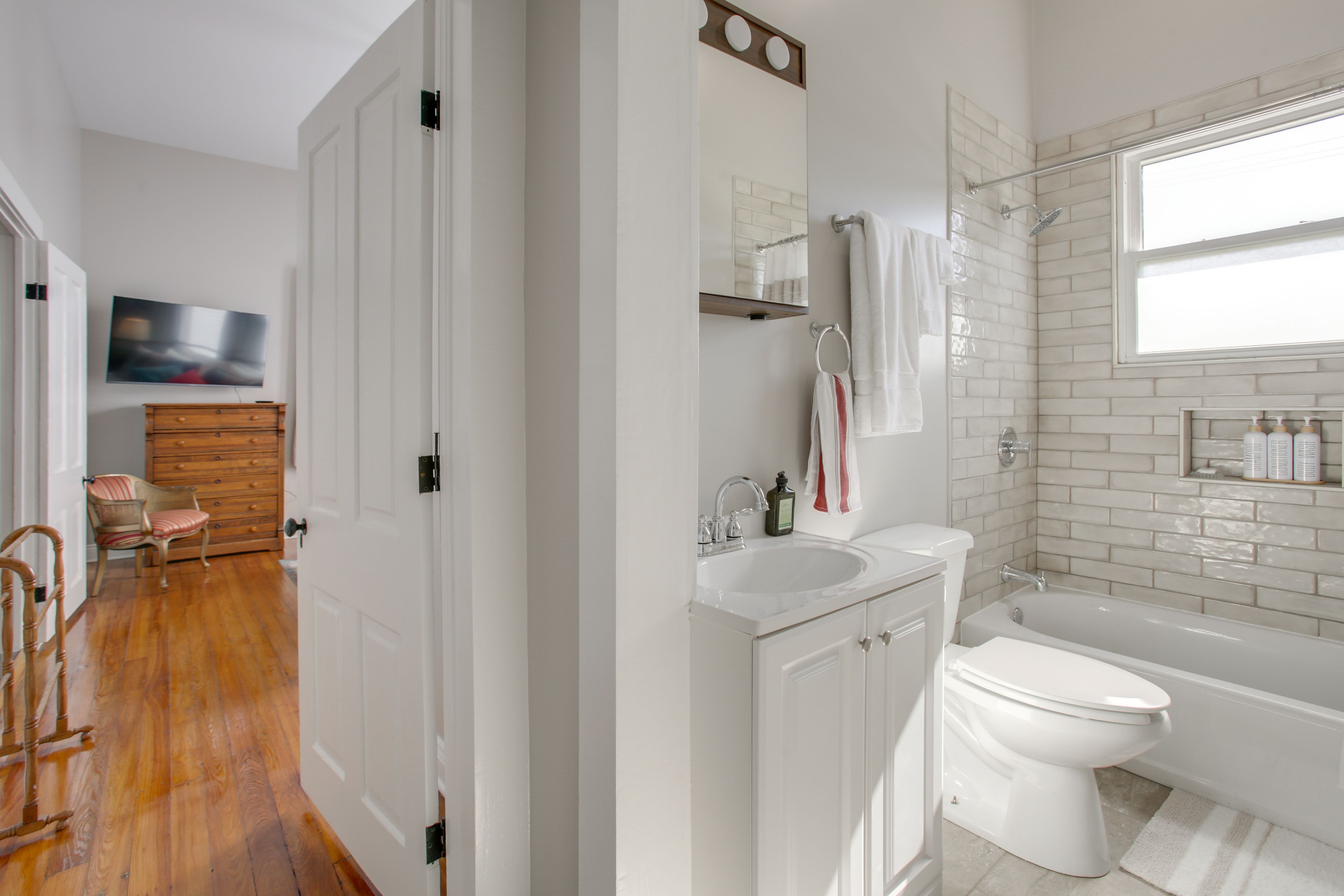 Full Bath | Towels | Hair Dryer