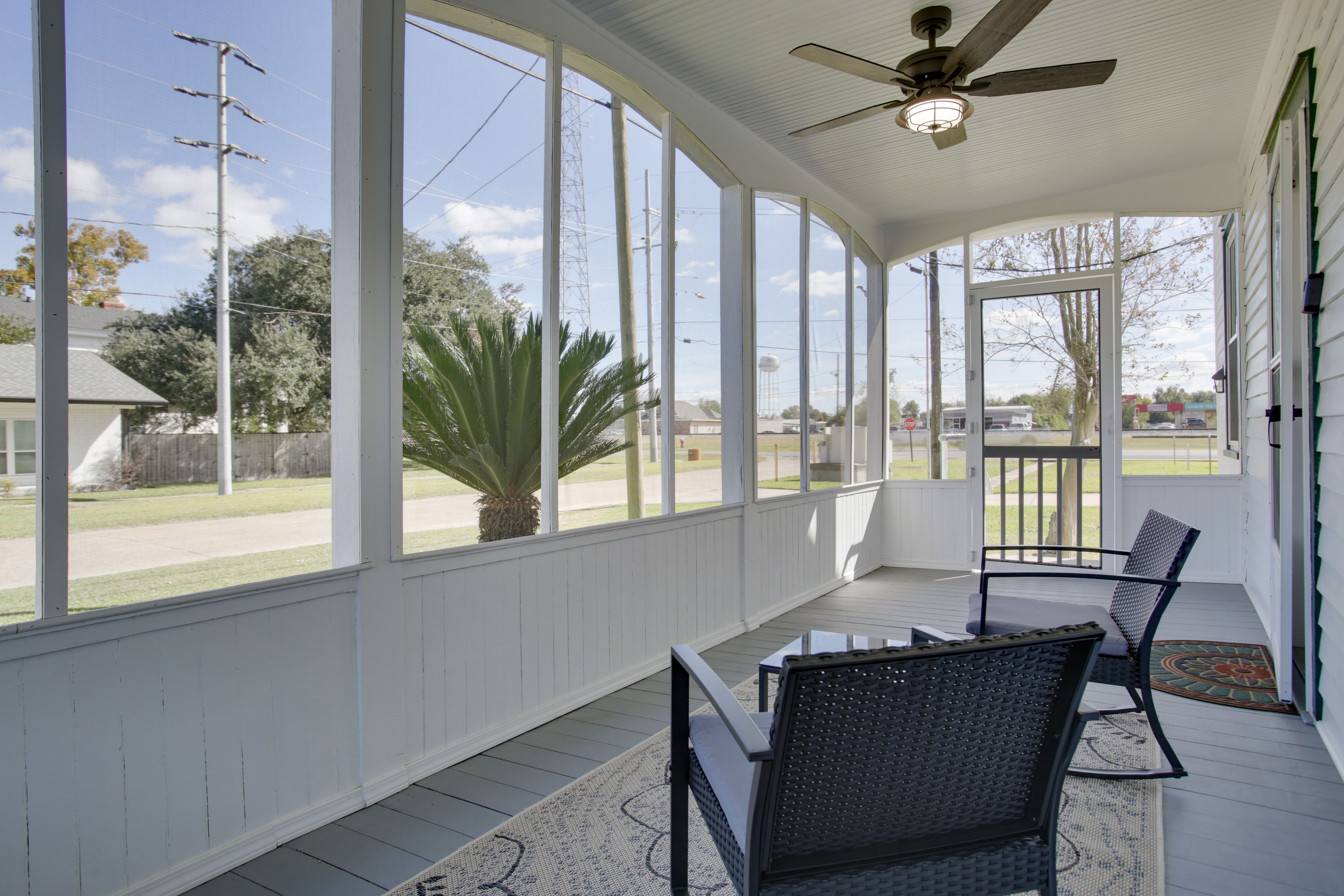 Screened-In Porch