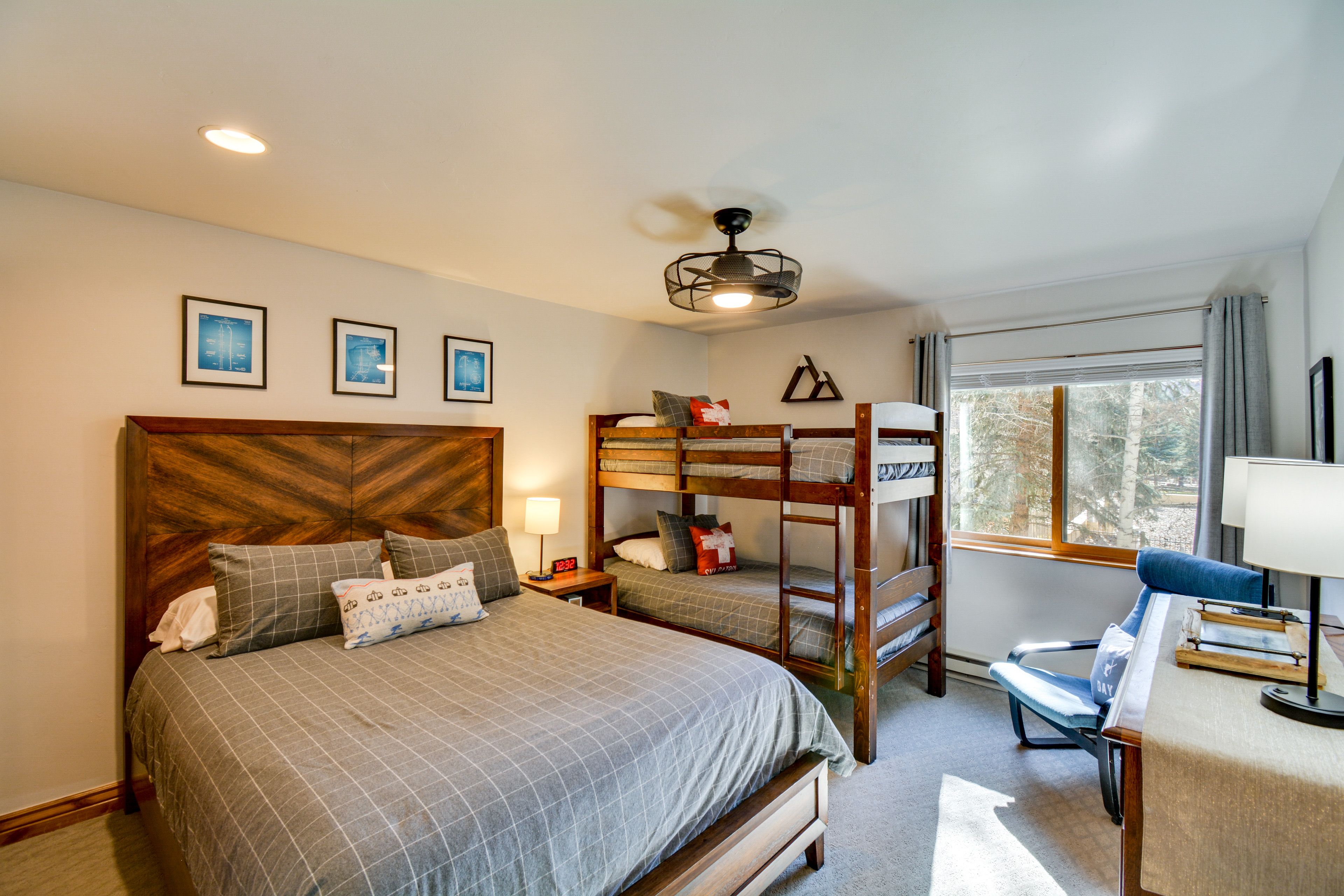 Bedroom 2 | Queen Bed | Twin Bunk Bed