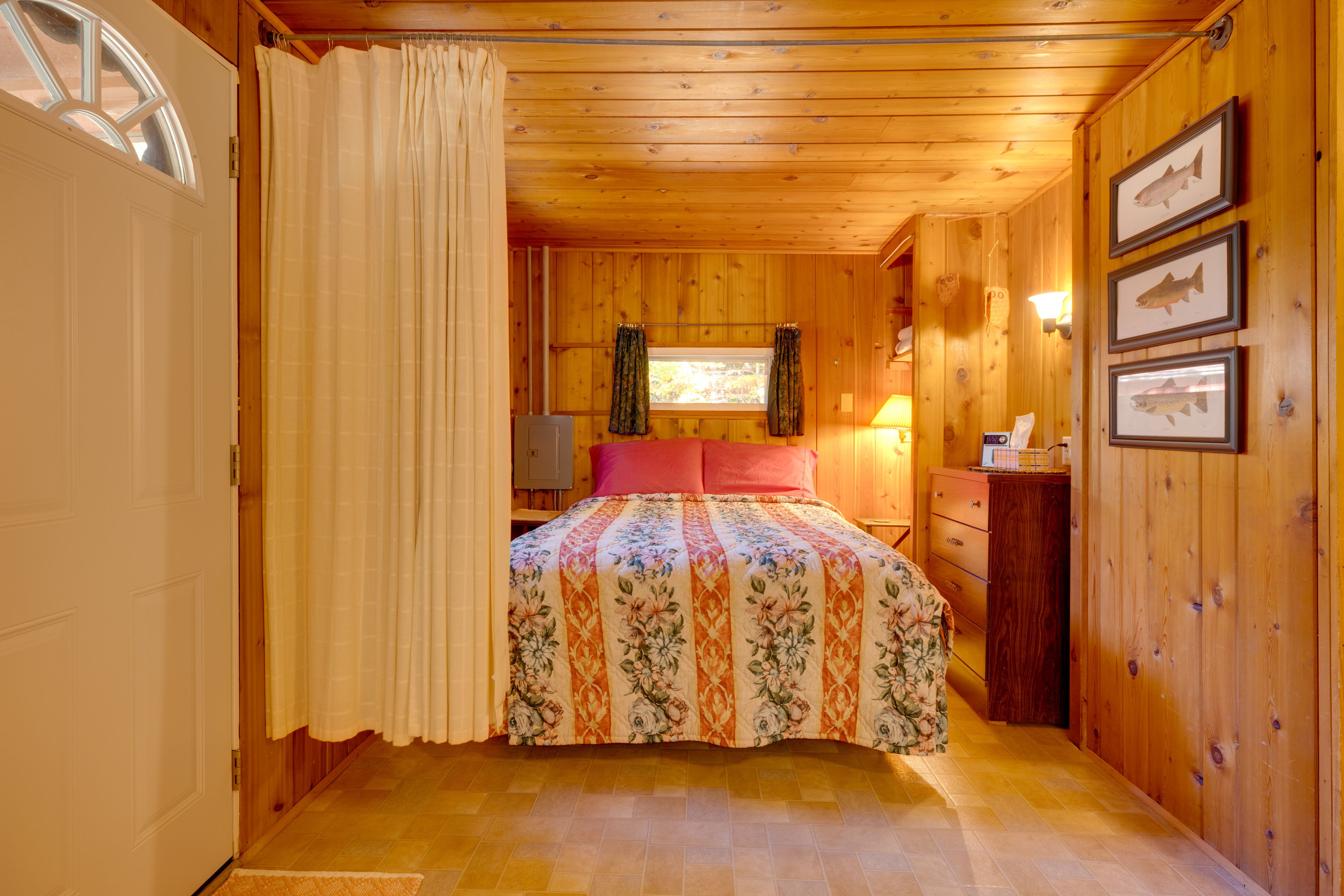 Studio | Sleeping Area | Queen Bed | Linens Provided