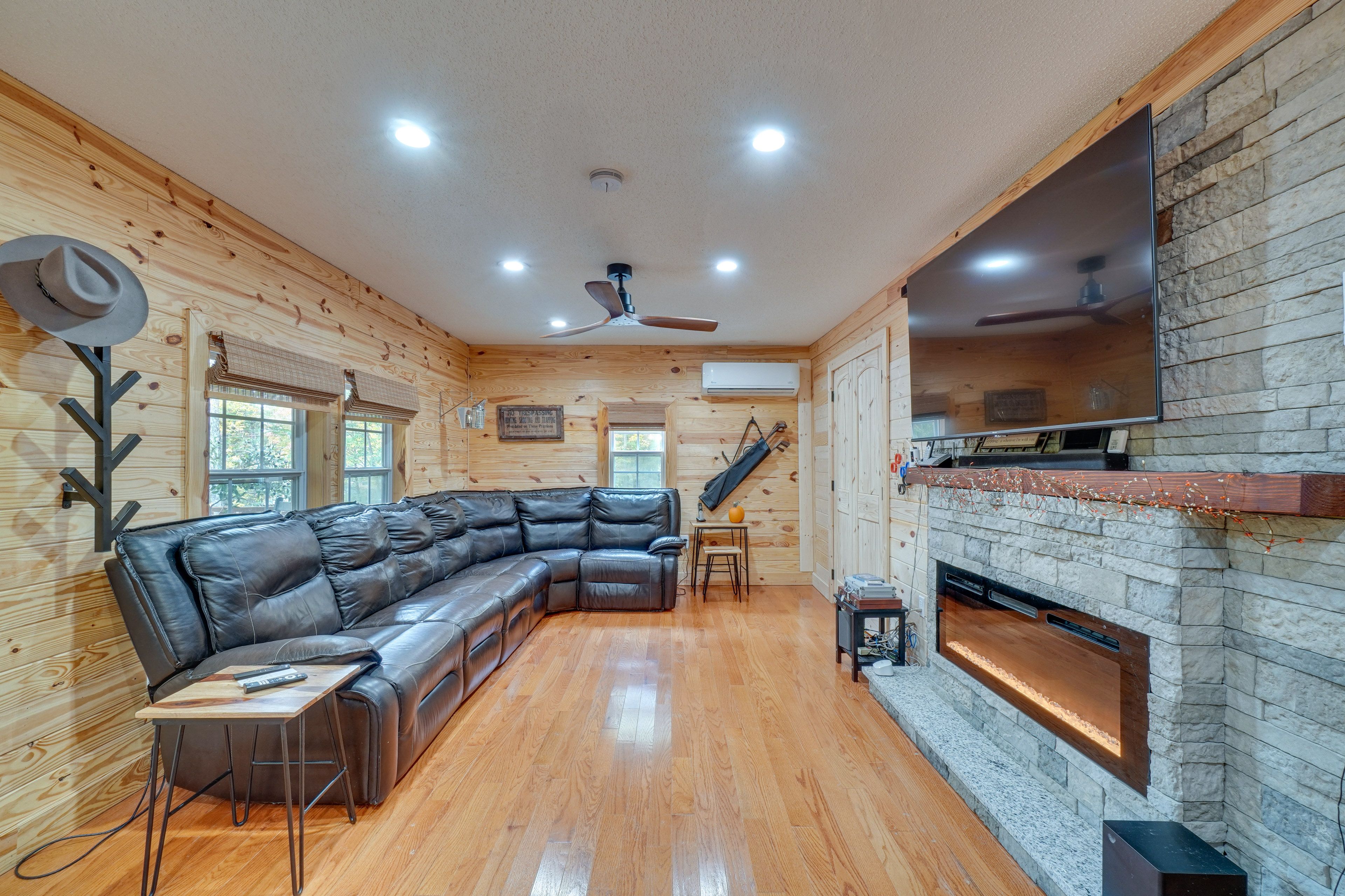 Living Room | Smart TV w/ Hulu | Fireplace | 1st Floor
