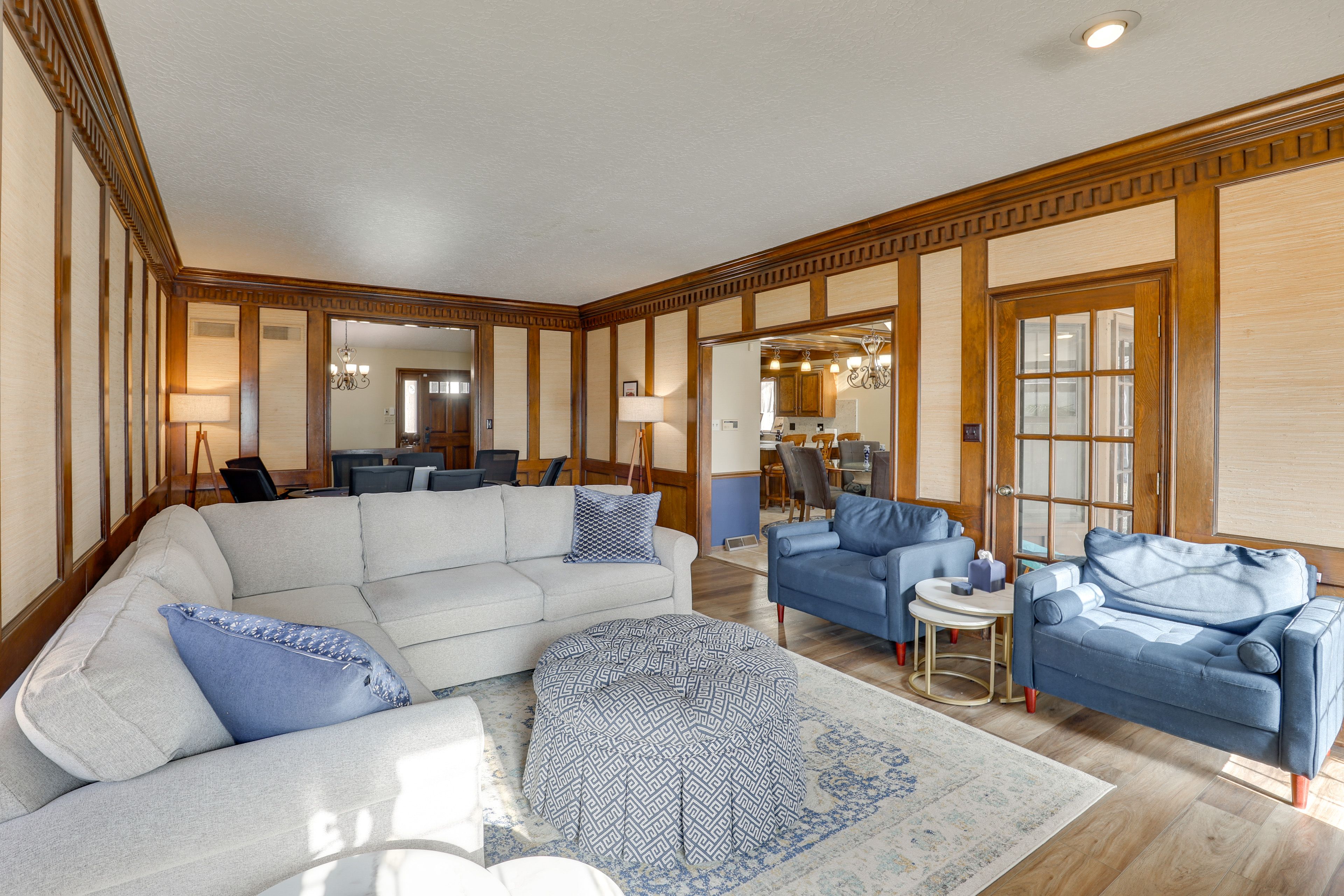 Living Room | Main Level