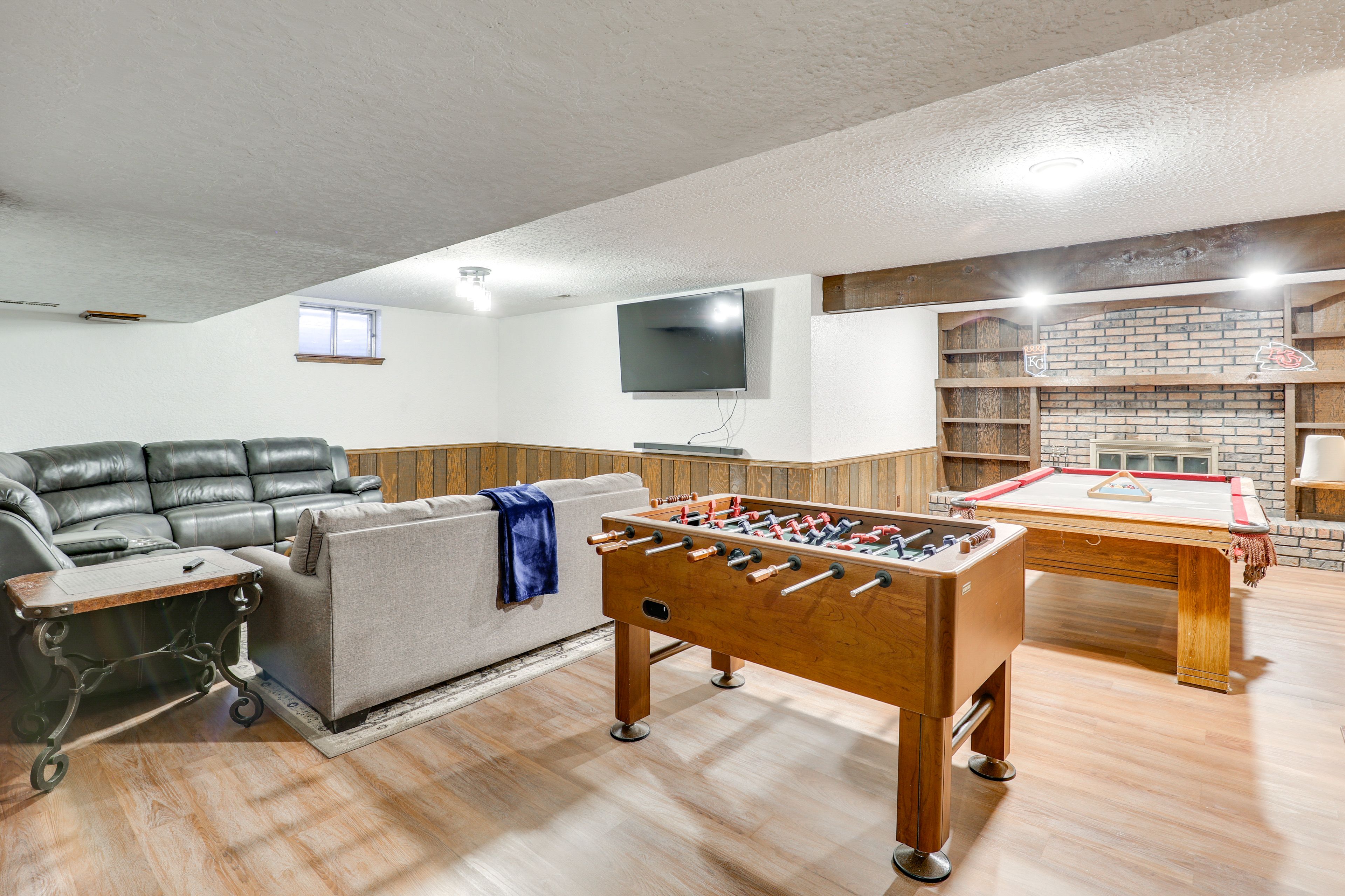 Game Room | Full Sleeper Sofa | Lower Level