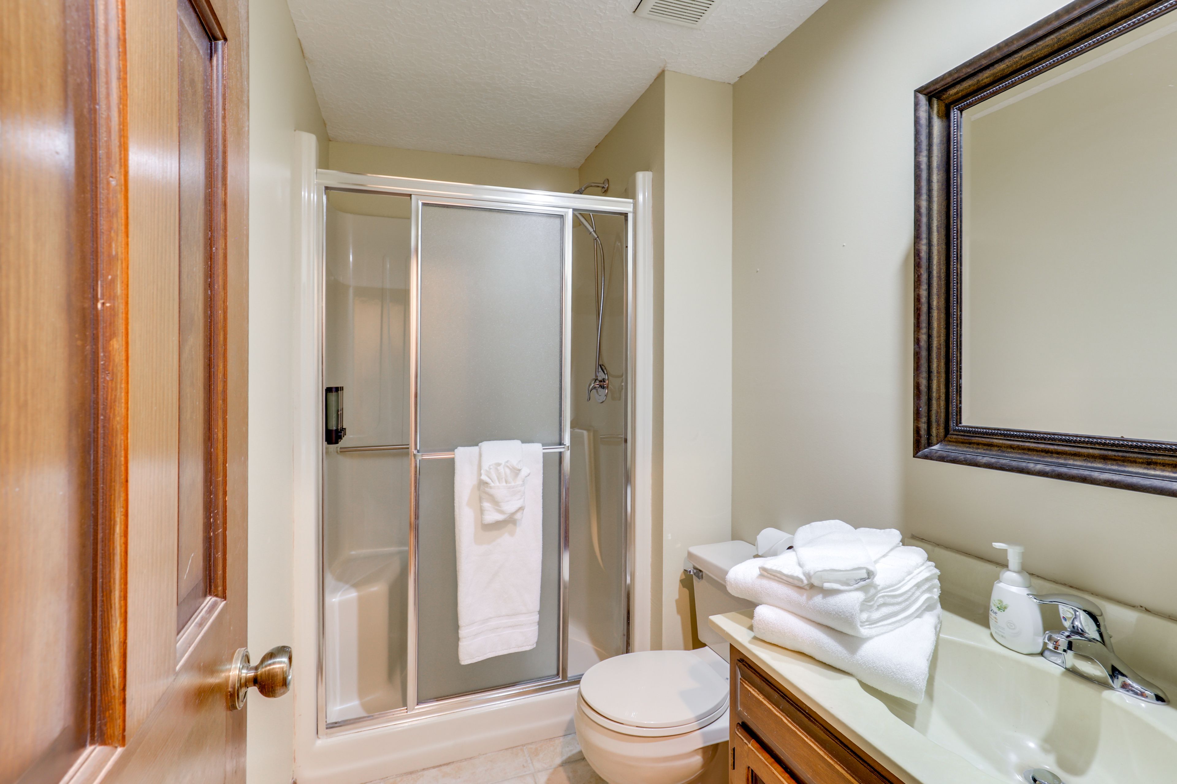 Full Bath | Lower Level