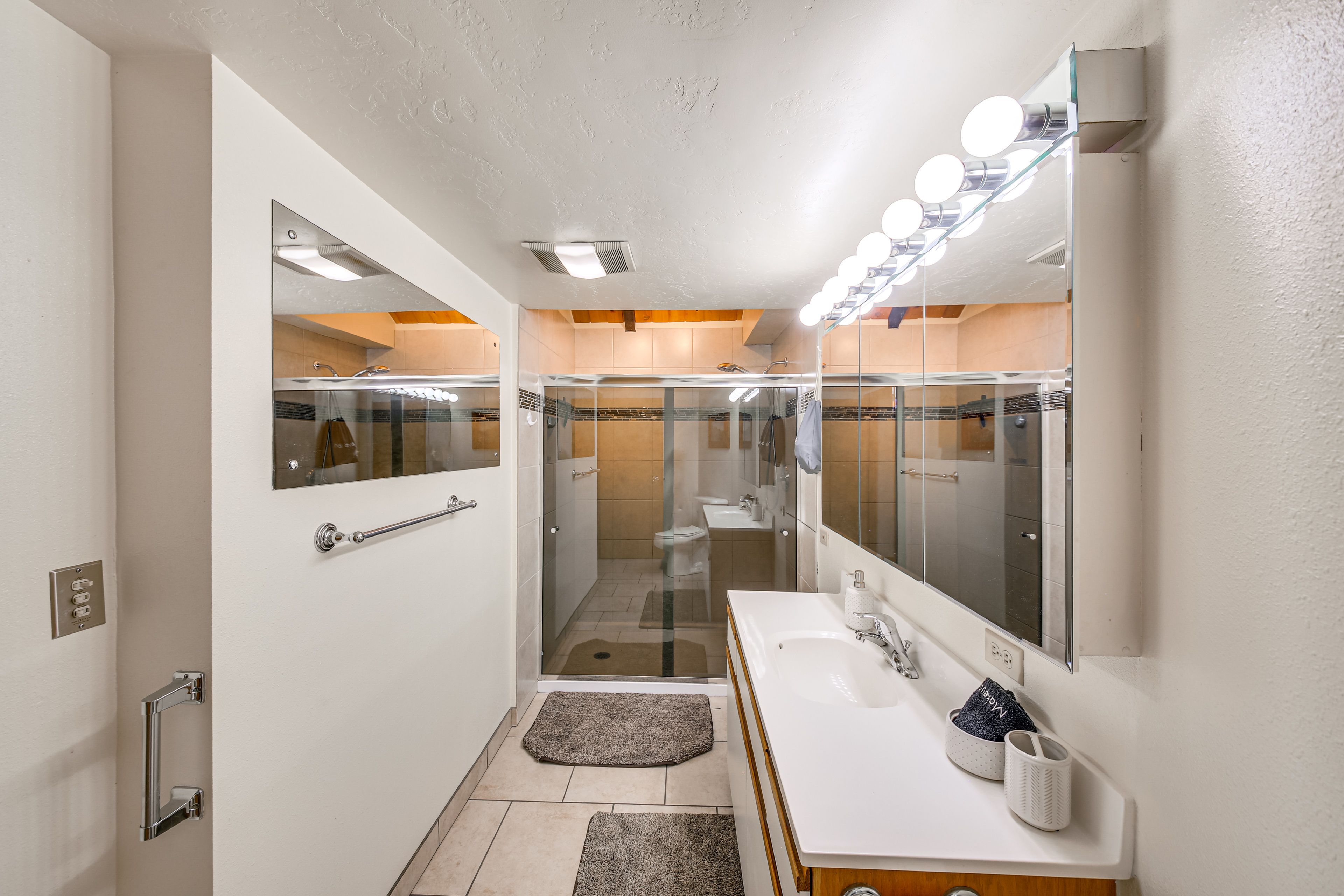 En-Suite Bath