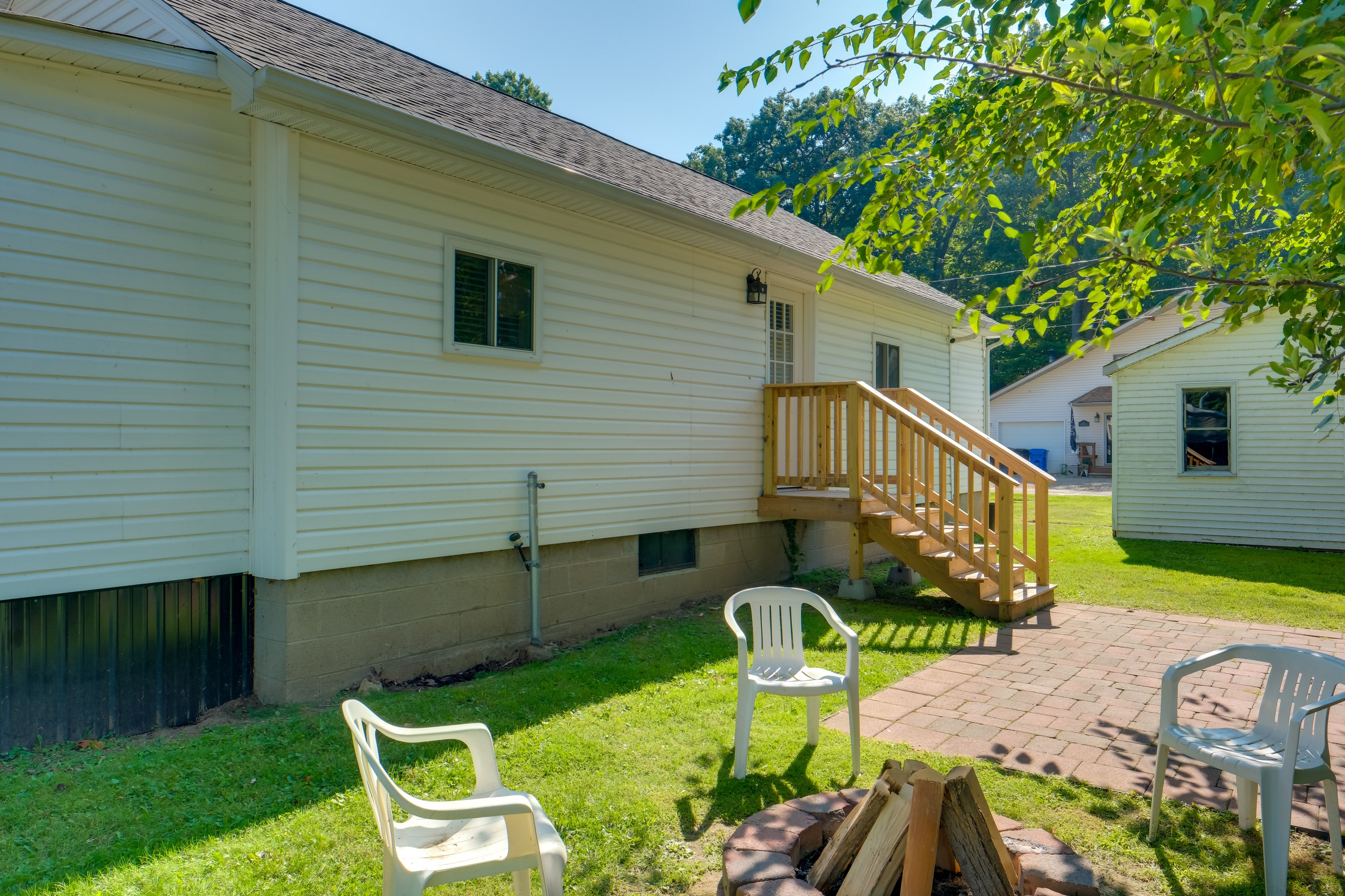 Private Patio | Fire Pit Area