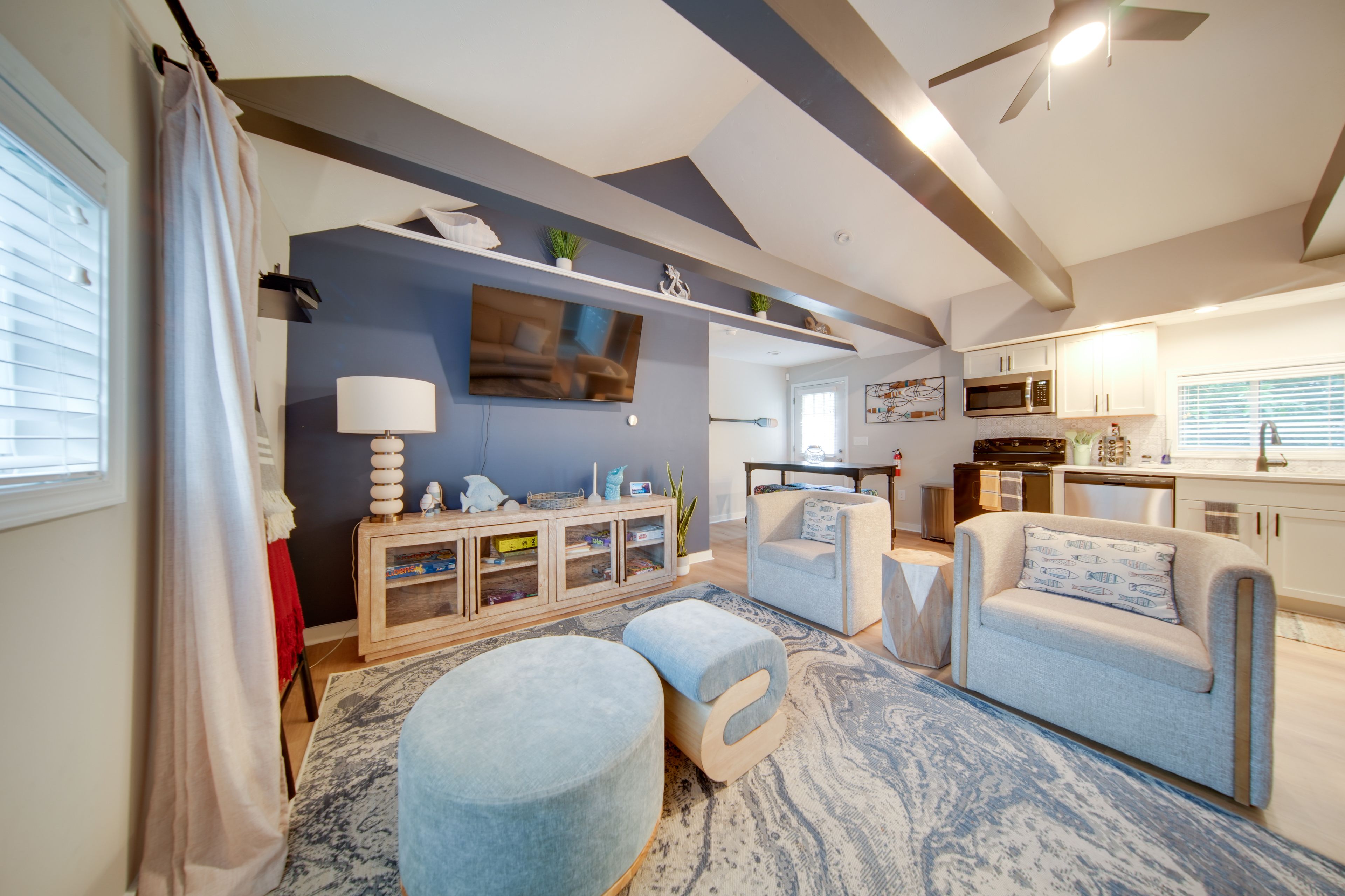 Living Room | Queen Sleeper Sofa