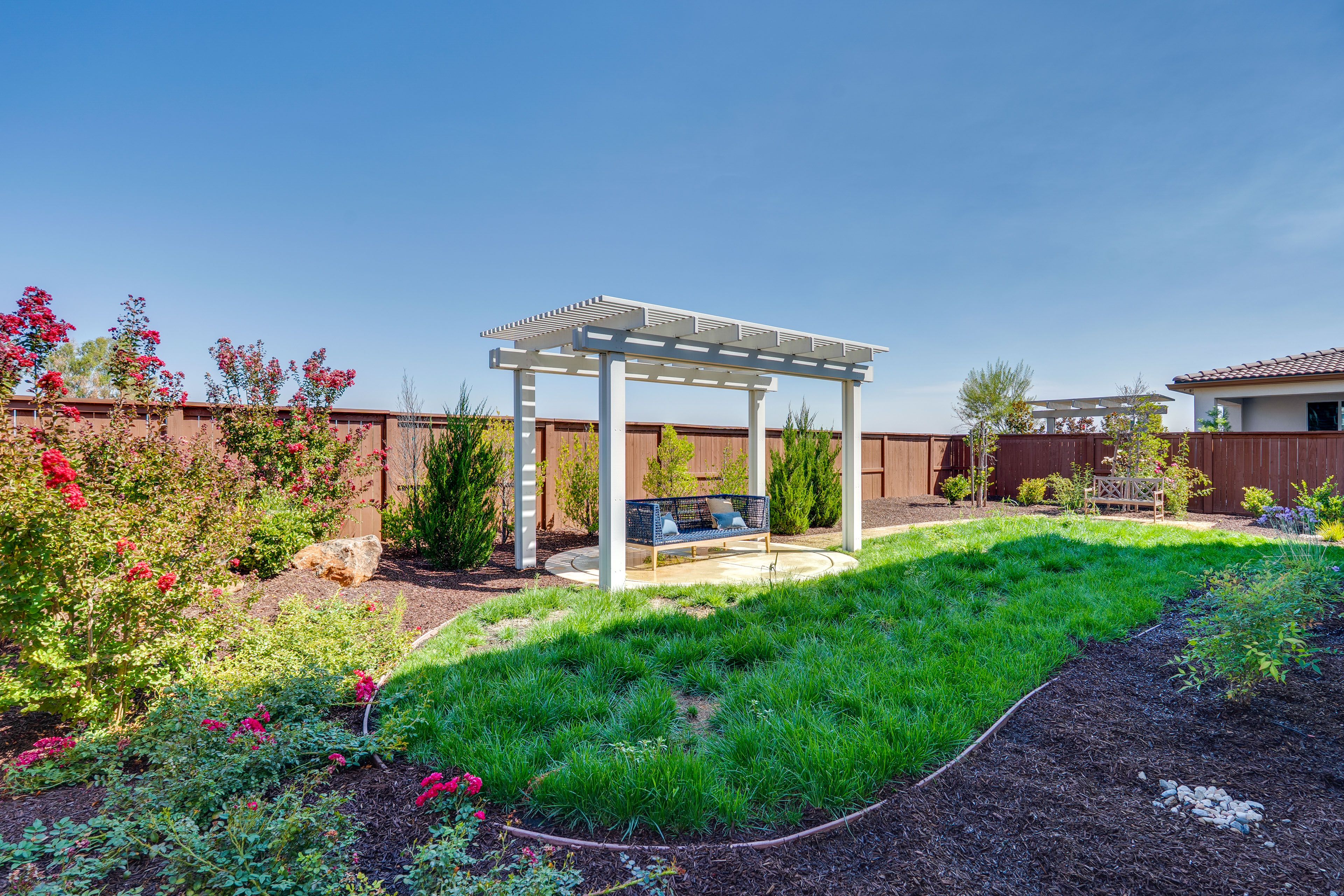 Fenced Backyard | Garden | Lounge Seating