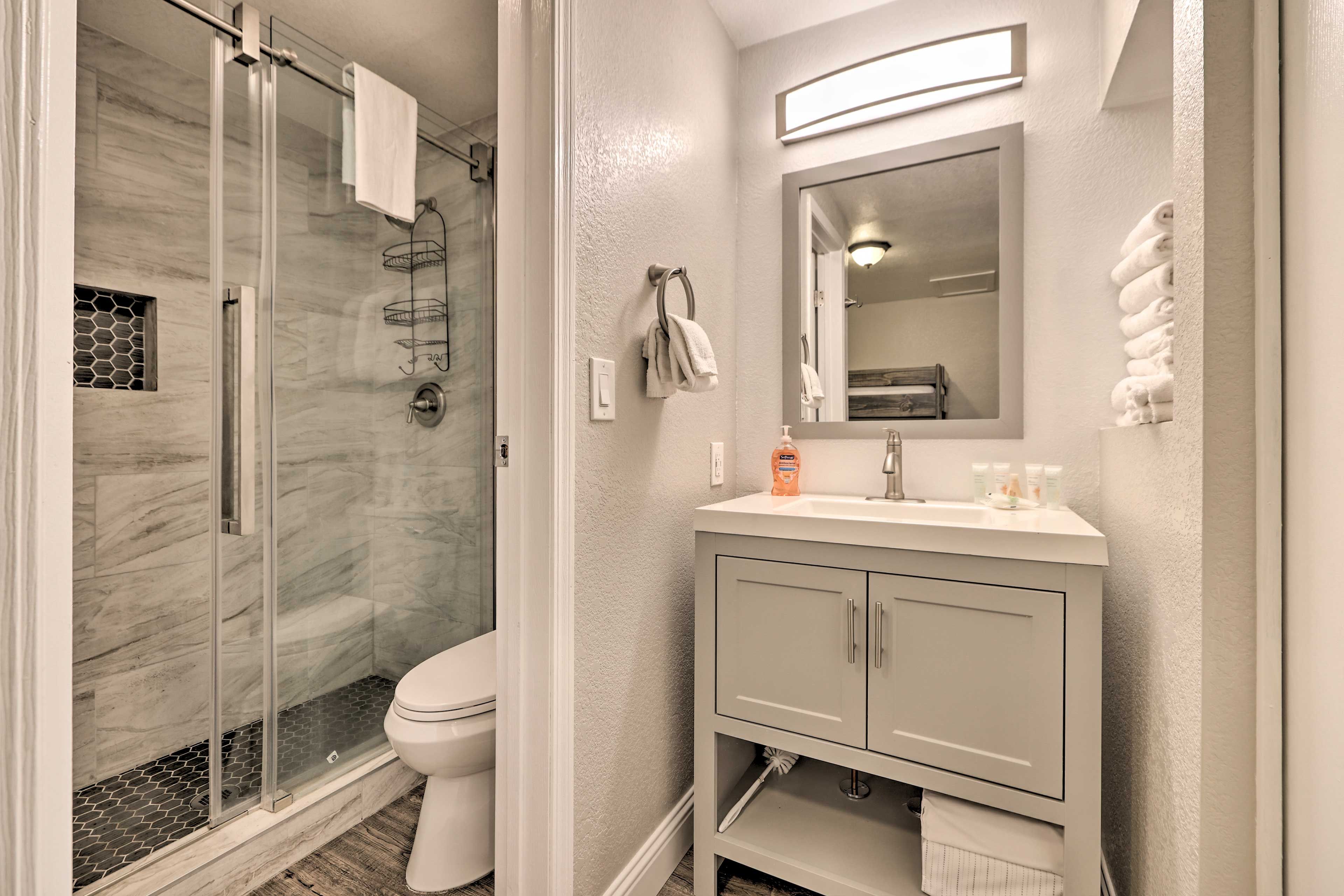 Full Bathroom | Complimentary Toiletries | Hair Dryer | Towels Provided