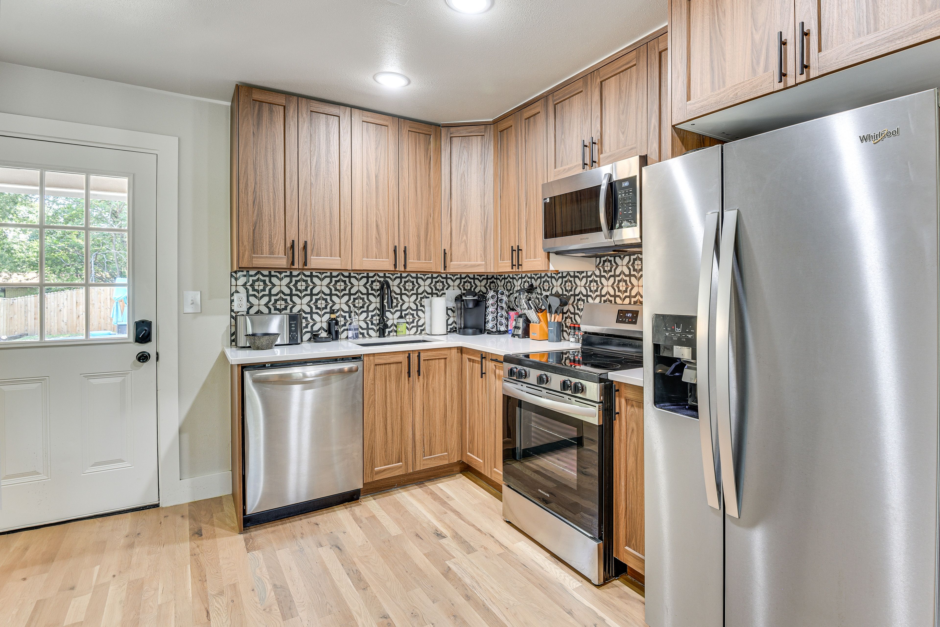 Kitchen | Refrigerator | Toaster