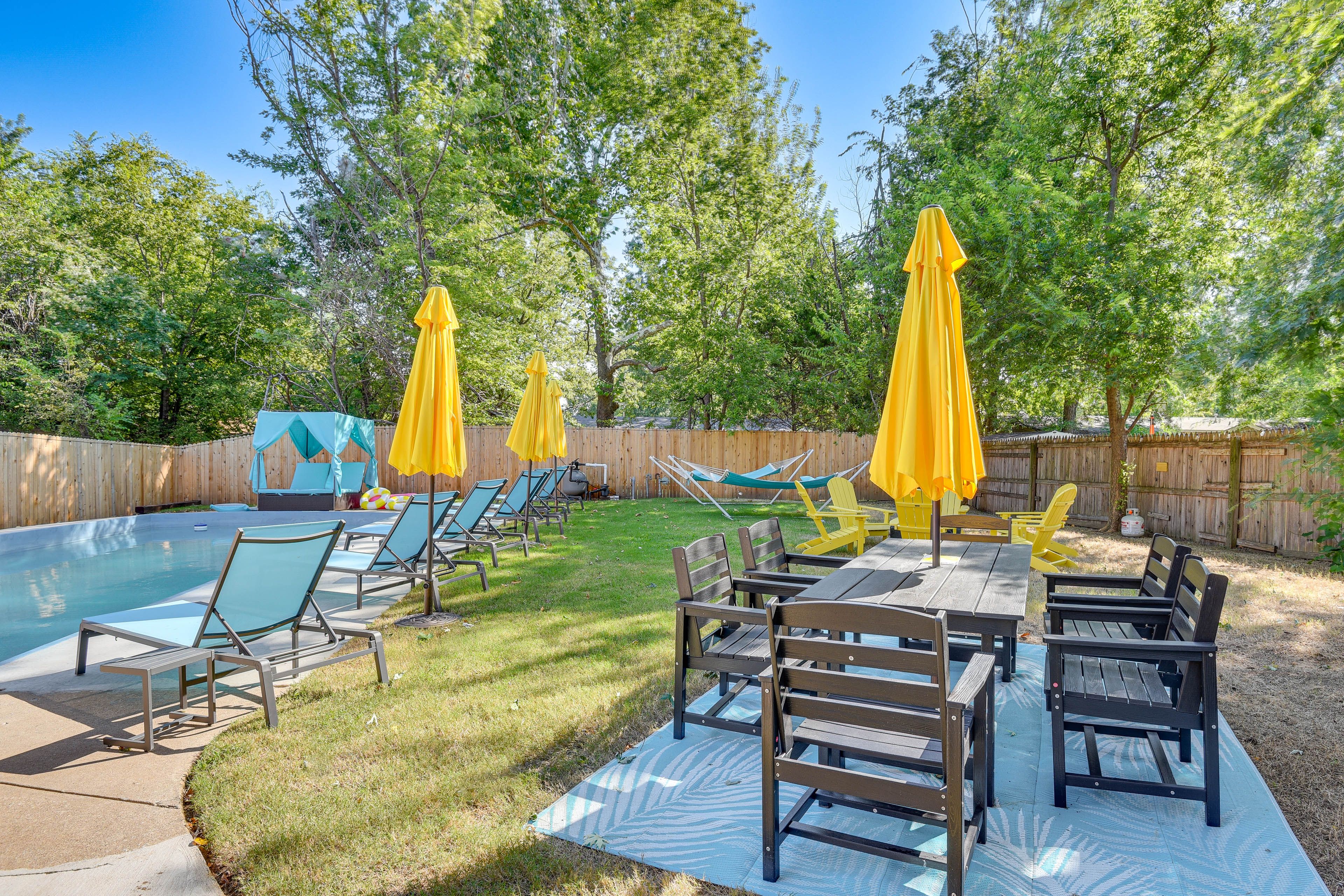 Patio Area | Outdoor Seating