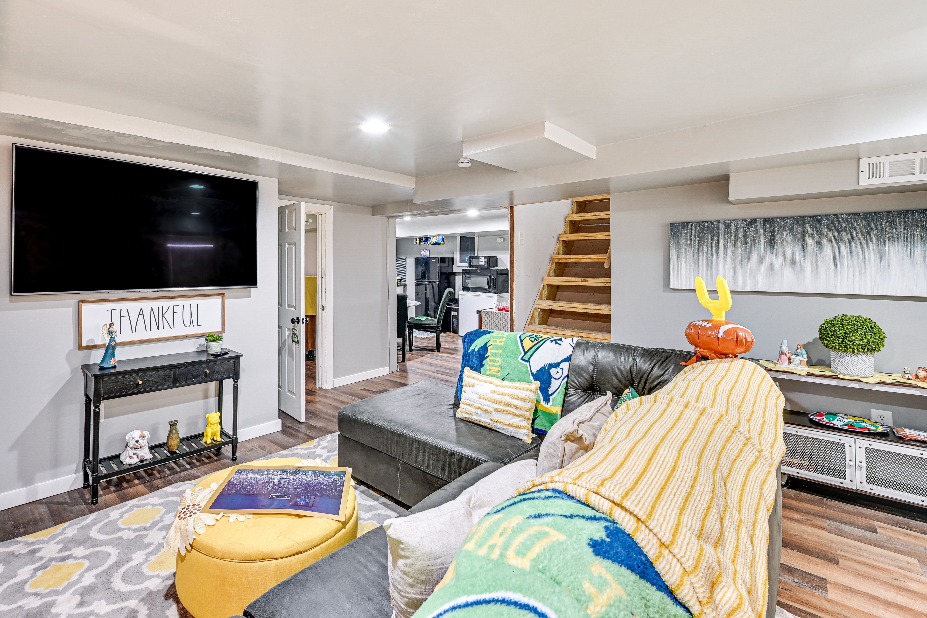 South Bend Vacation Rental | 2BR | 1BA | 980 Sq Ft | 4 Steps to Enter