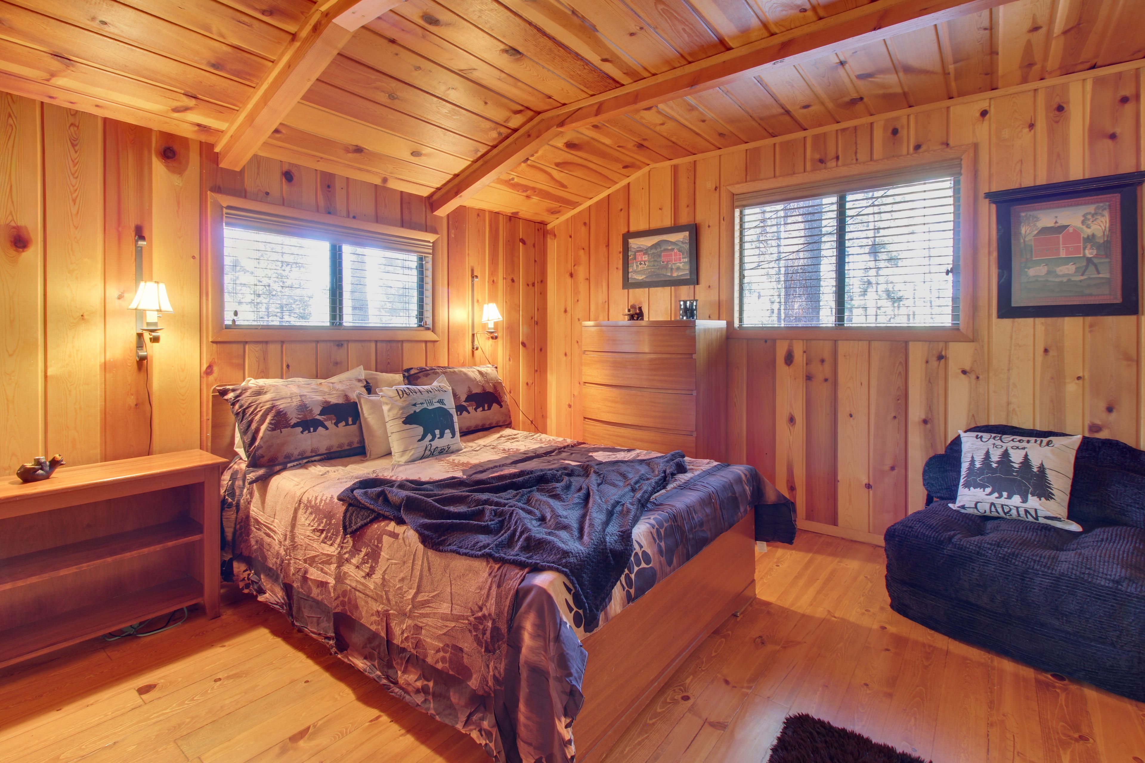 Bedroom 2 | Queen Bed | 2nd Floor