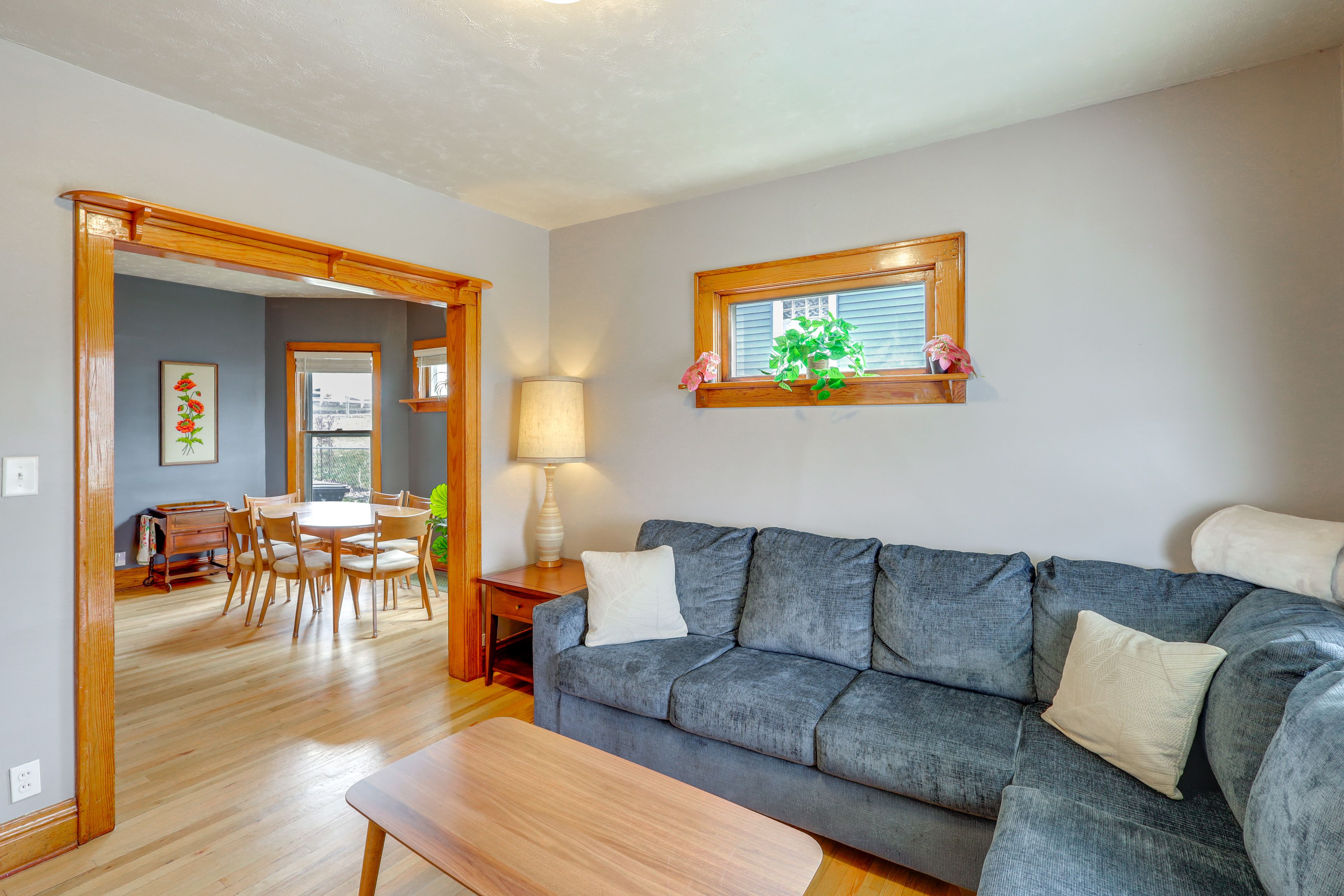 Living Room | Free WiFi