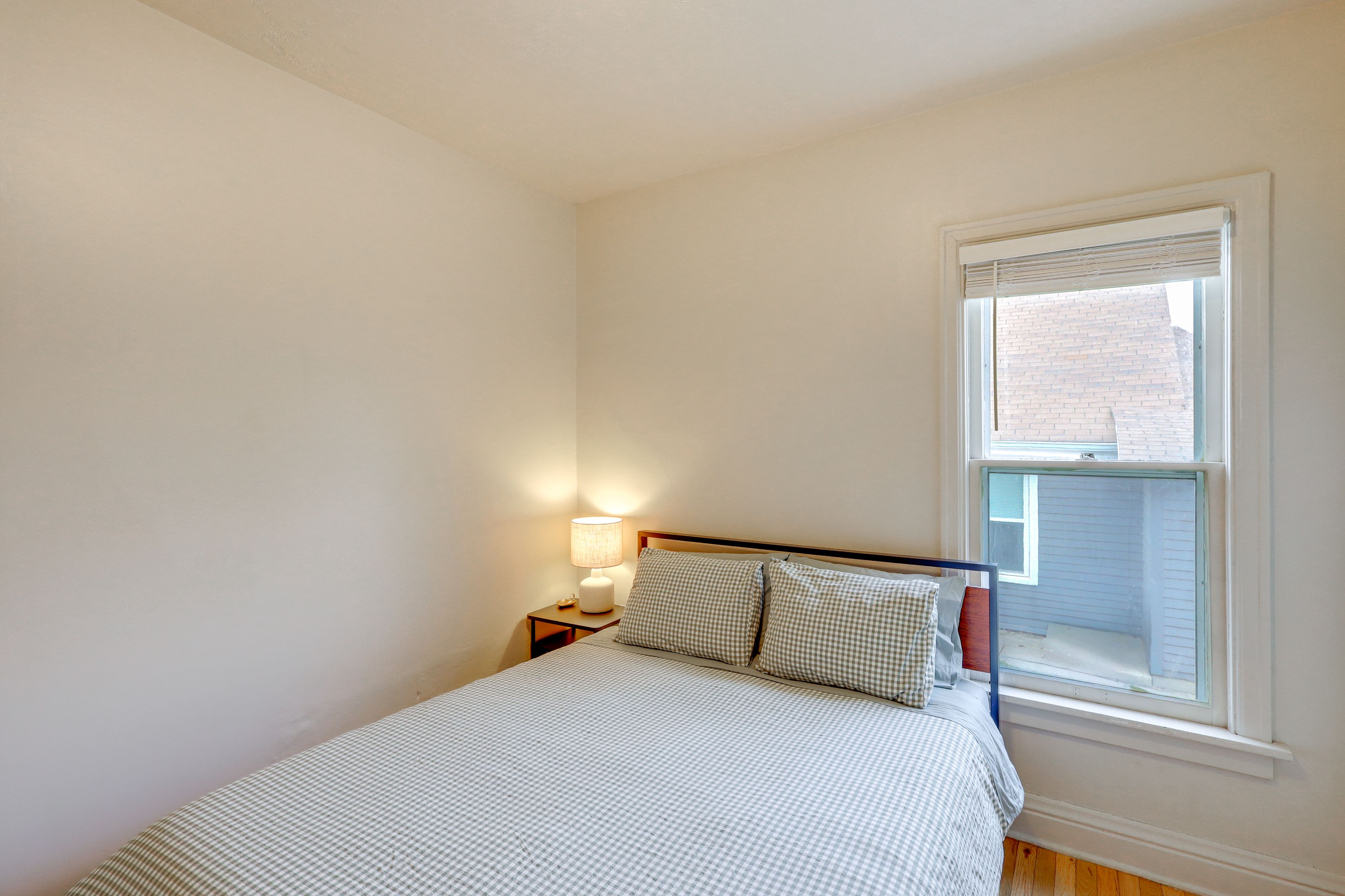 Bedroom 2 | Queen Bed | 1st Floor