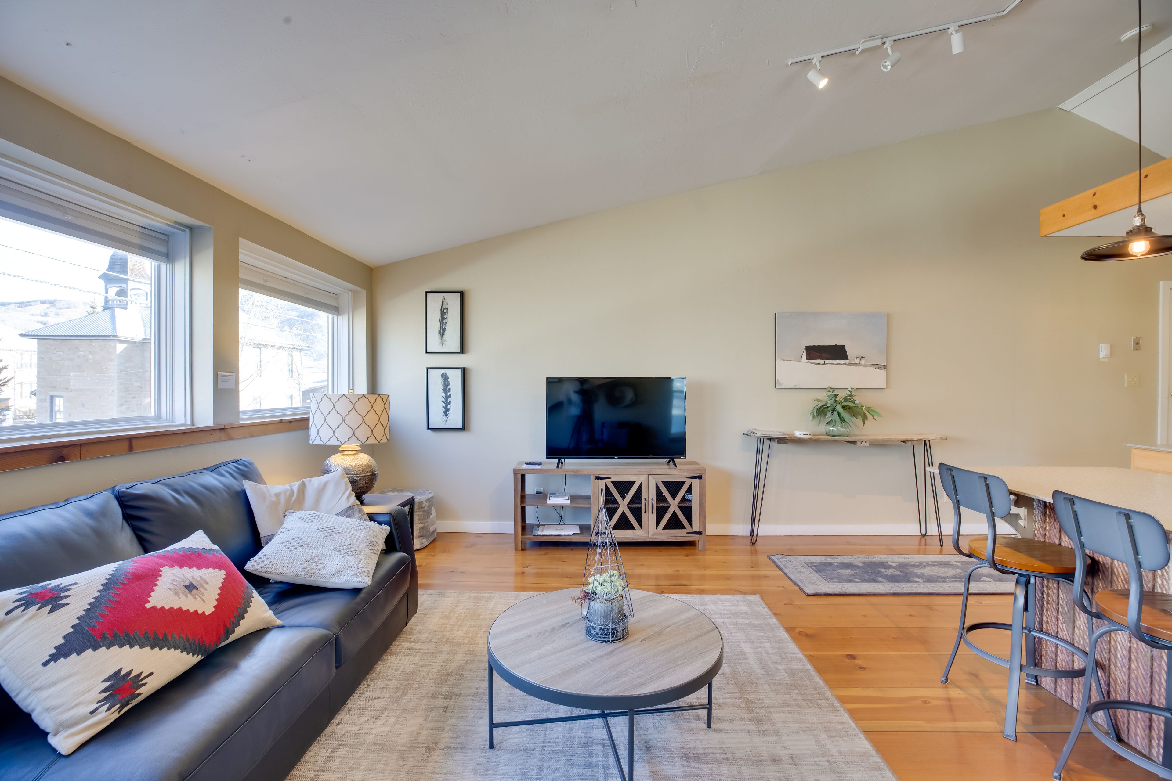 Living Room | Queen Sleeper Sofa | Smart TV