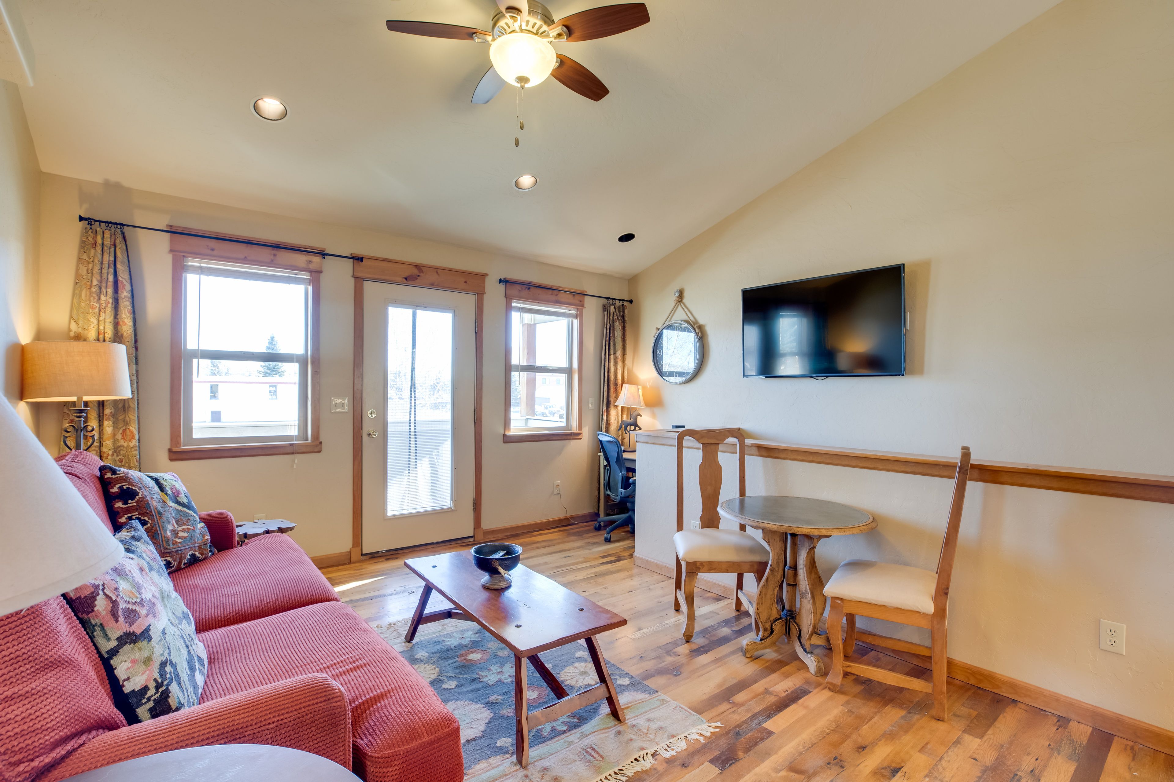 Gunnison Vacation Rental | 1BR | 1BA | 624 Sq Ft | Stairs Required