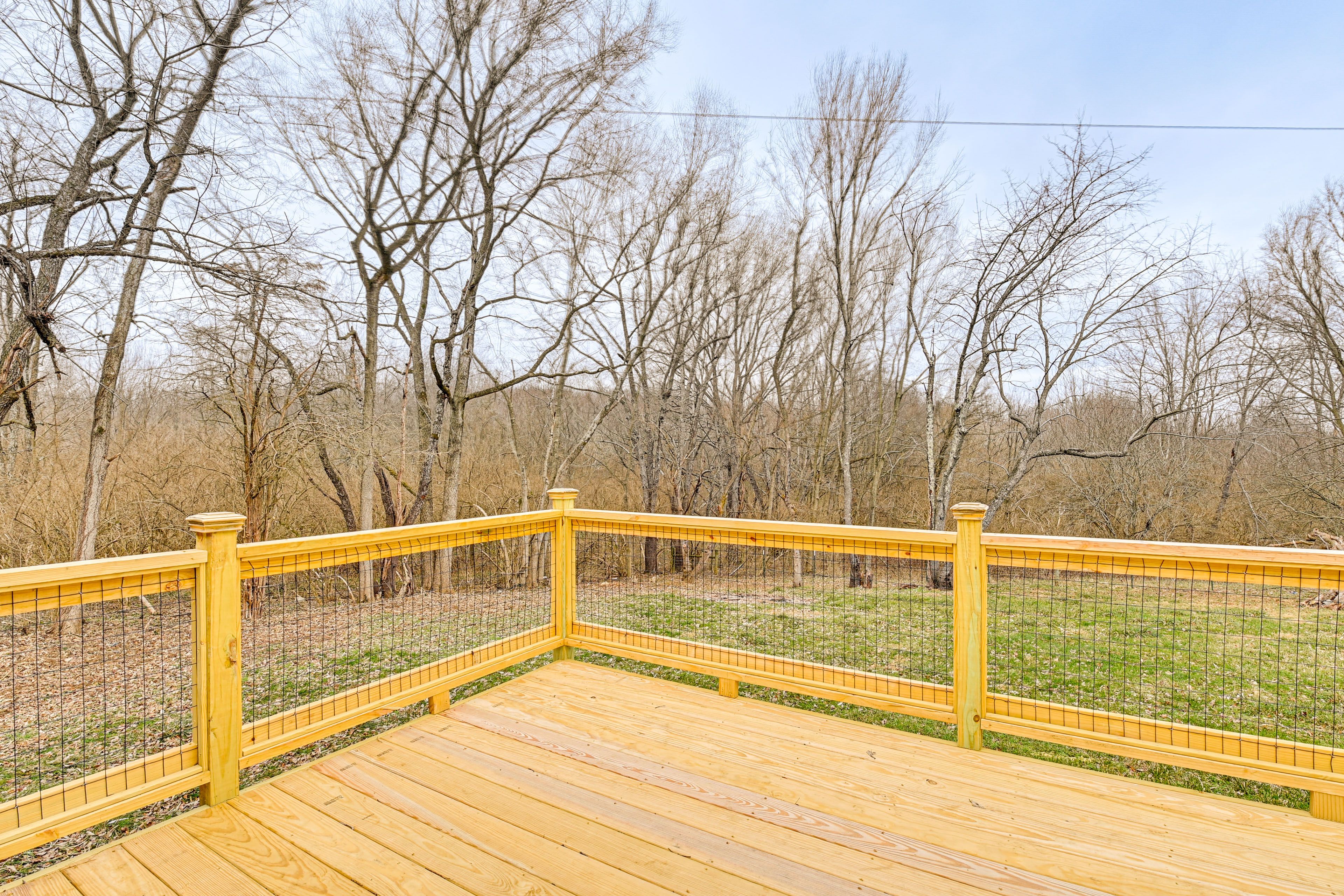 Deck | Private Yard | Fire Pit (Wood Not Provided)