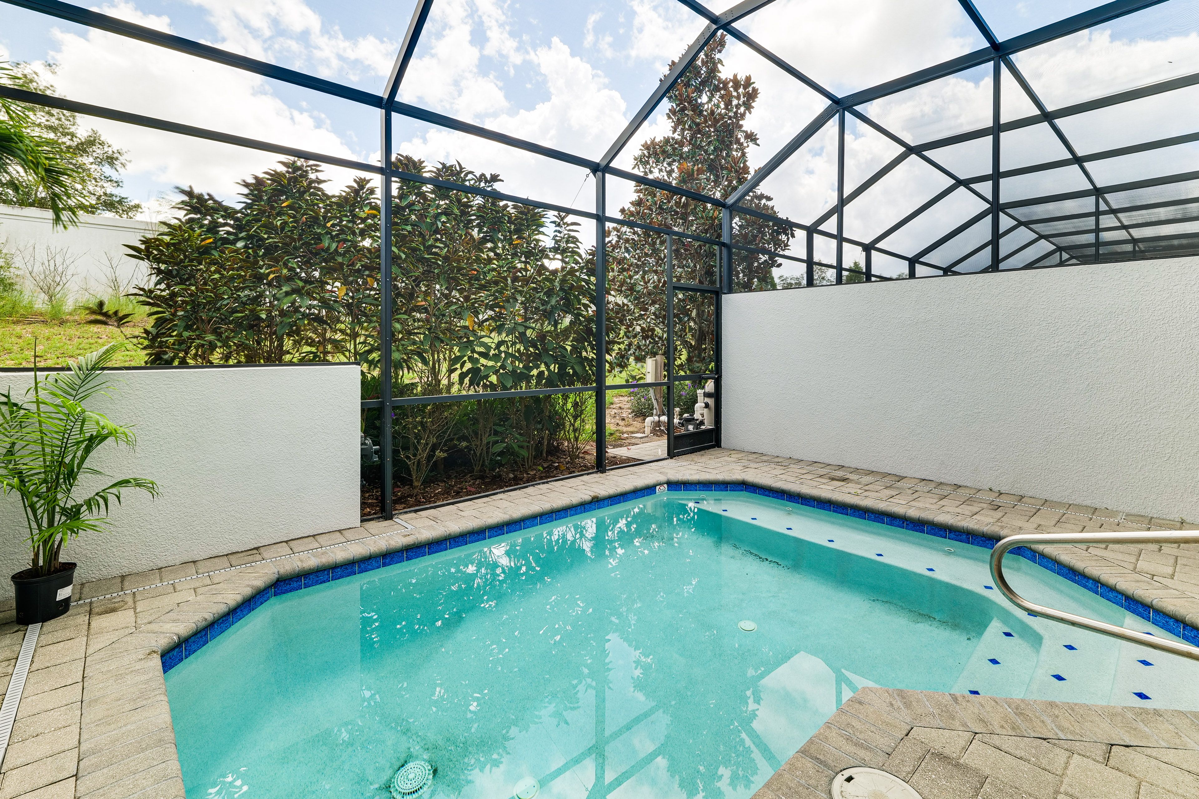 Private Pool (Heated w/ Fee) | Pool Towels