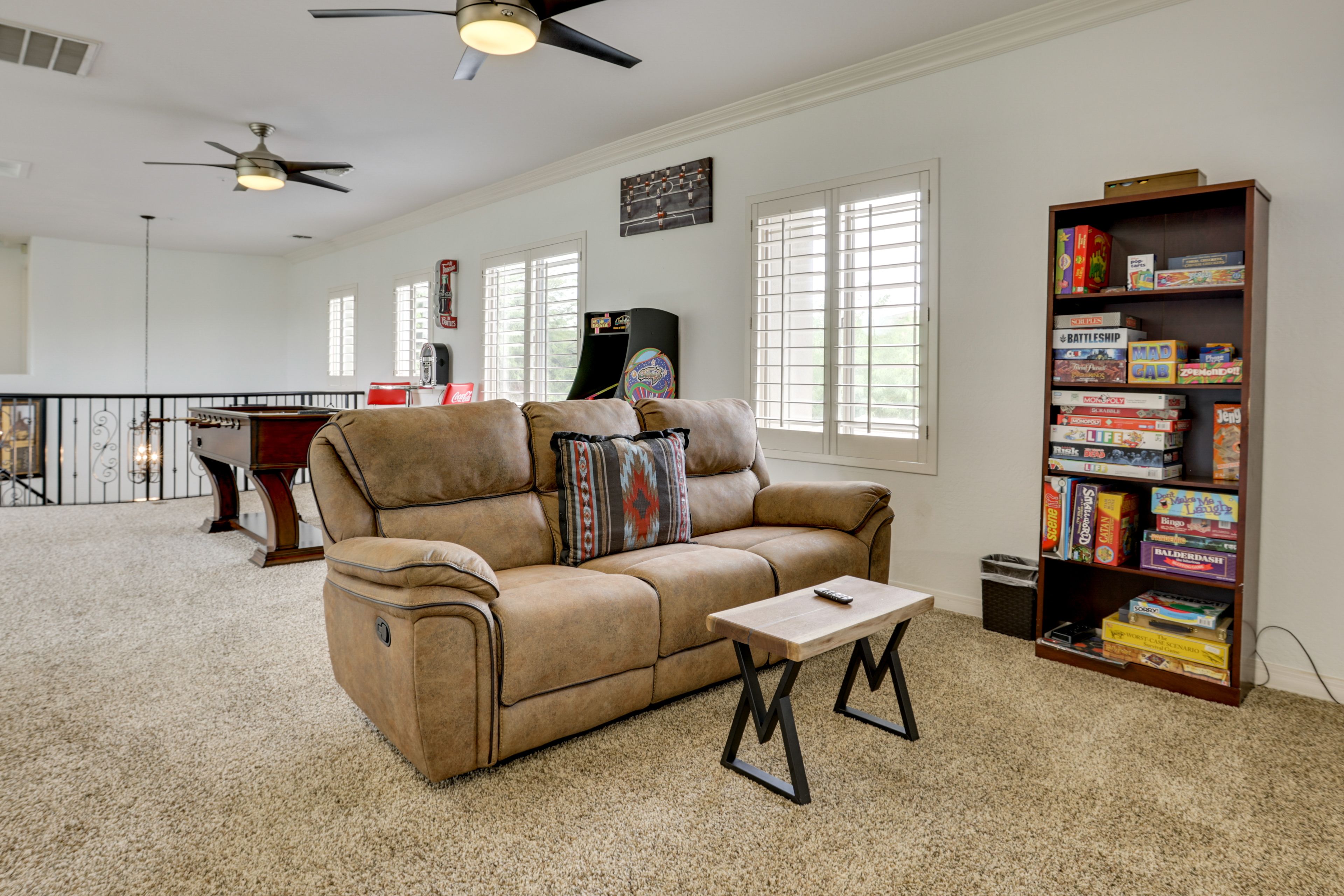 Game Loft | Smart TV | Board Games