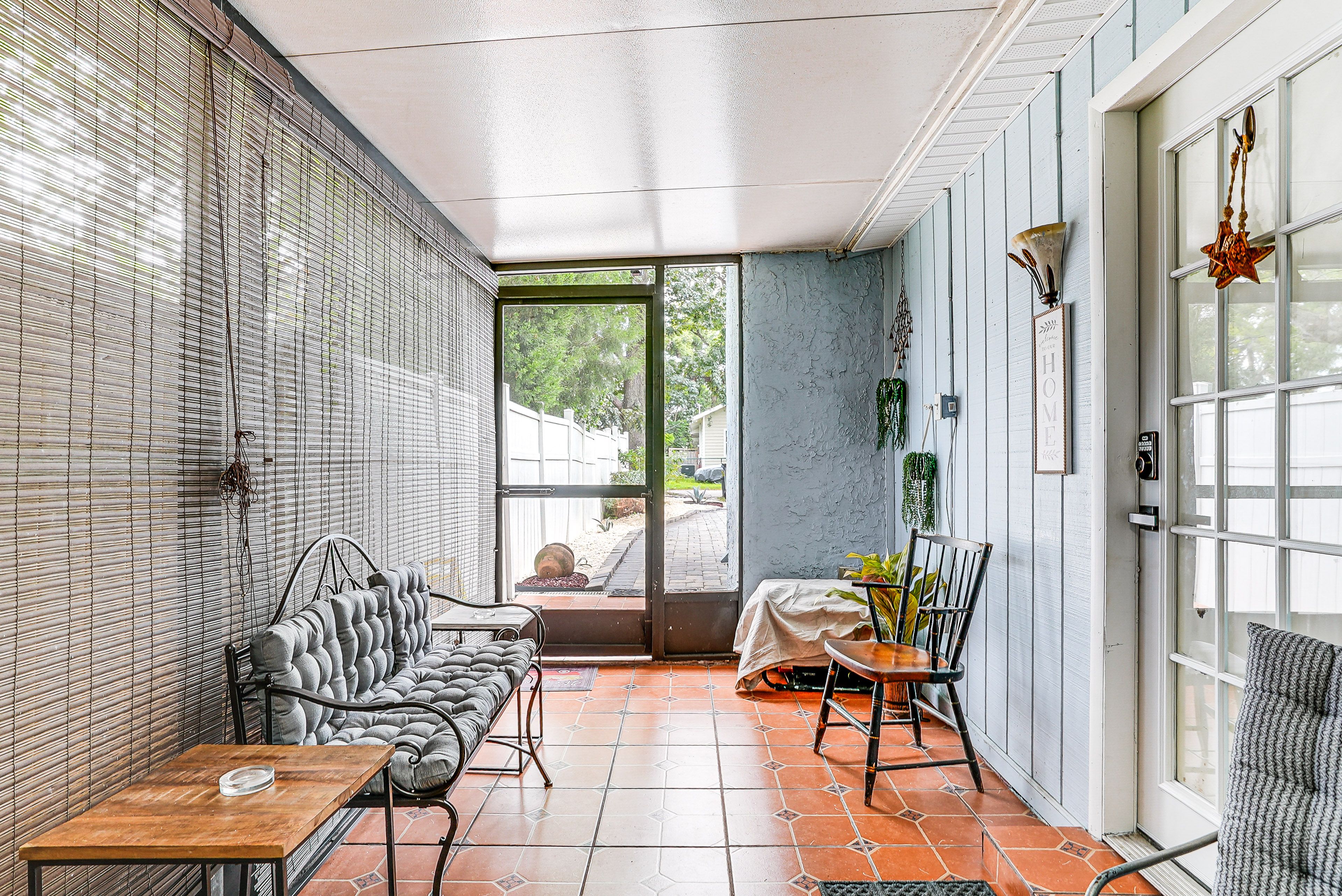 Screened-In Porch