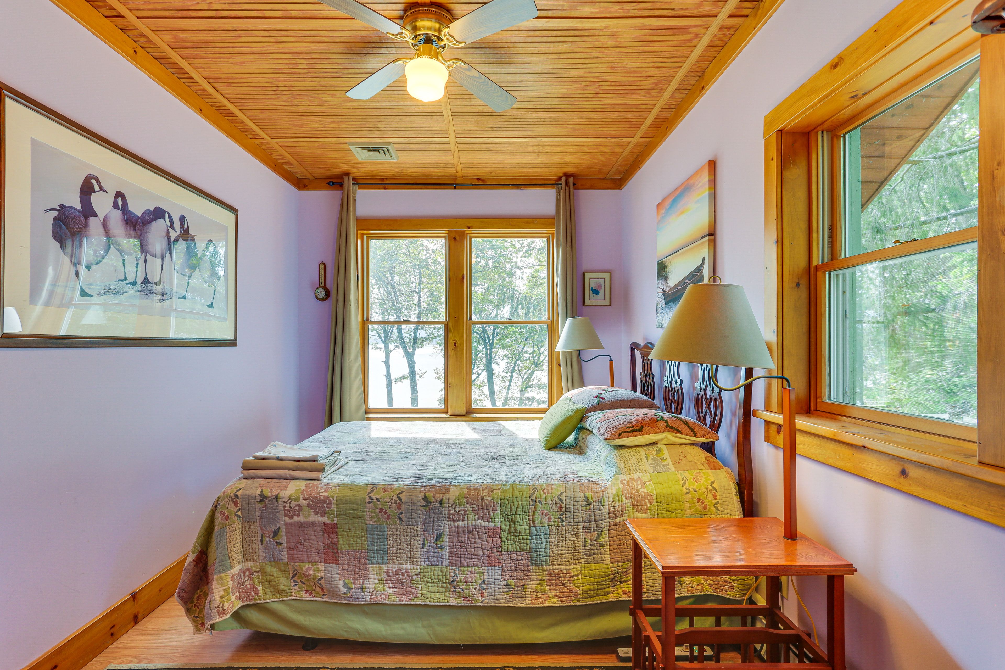 Bedroom 4 (Access via Bedroom 3) | Queen Bed | Upper Level