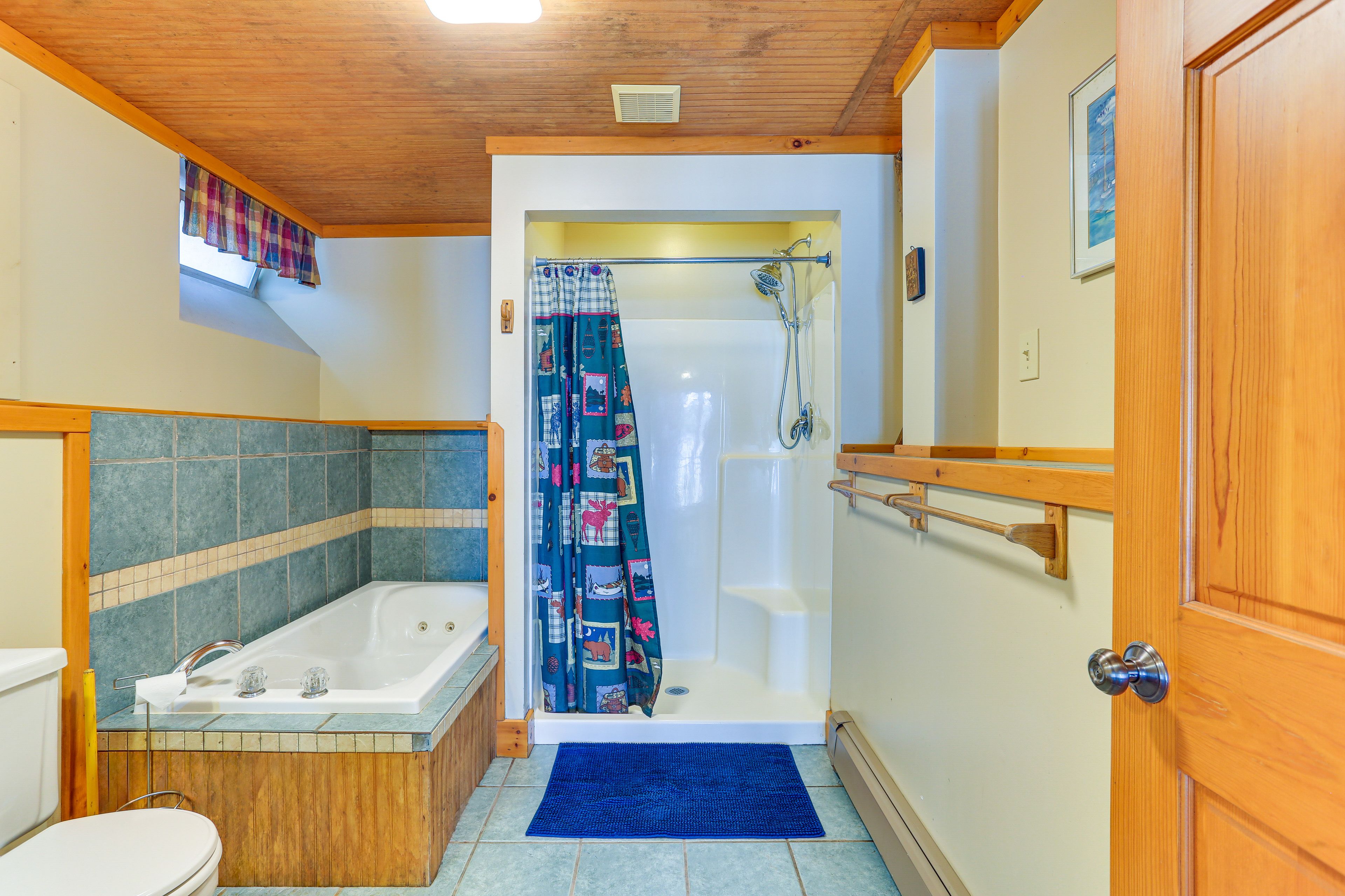 Full Bathroom | Lower Level