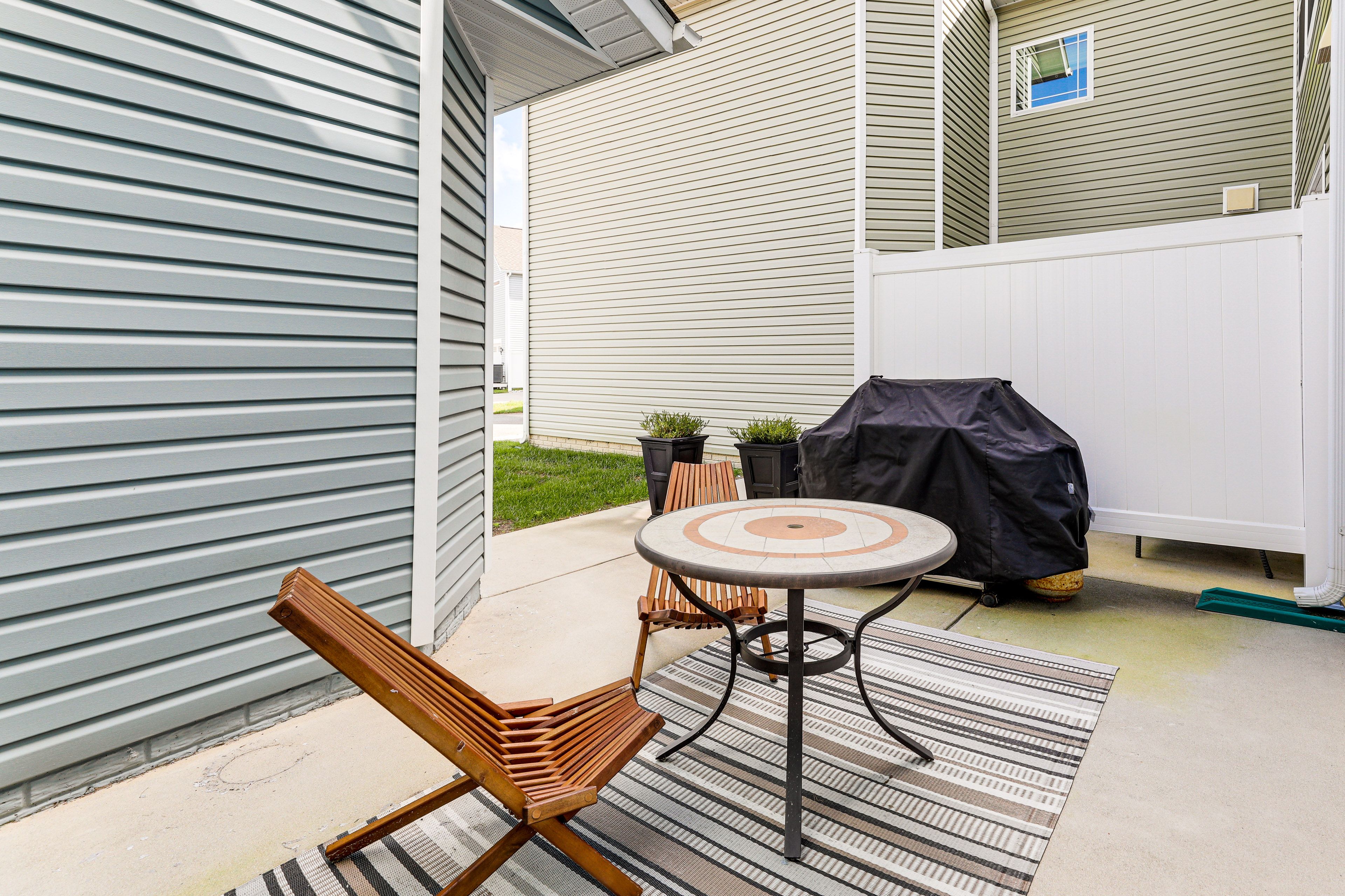 Private Patio | Grill | Dining Area | Bicycles Provided