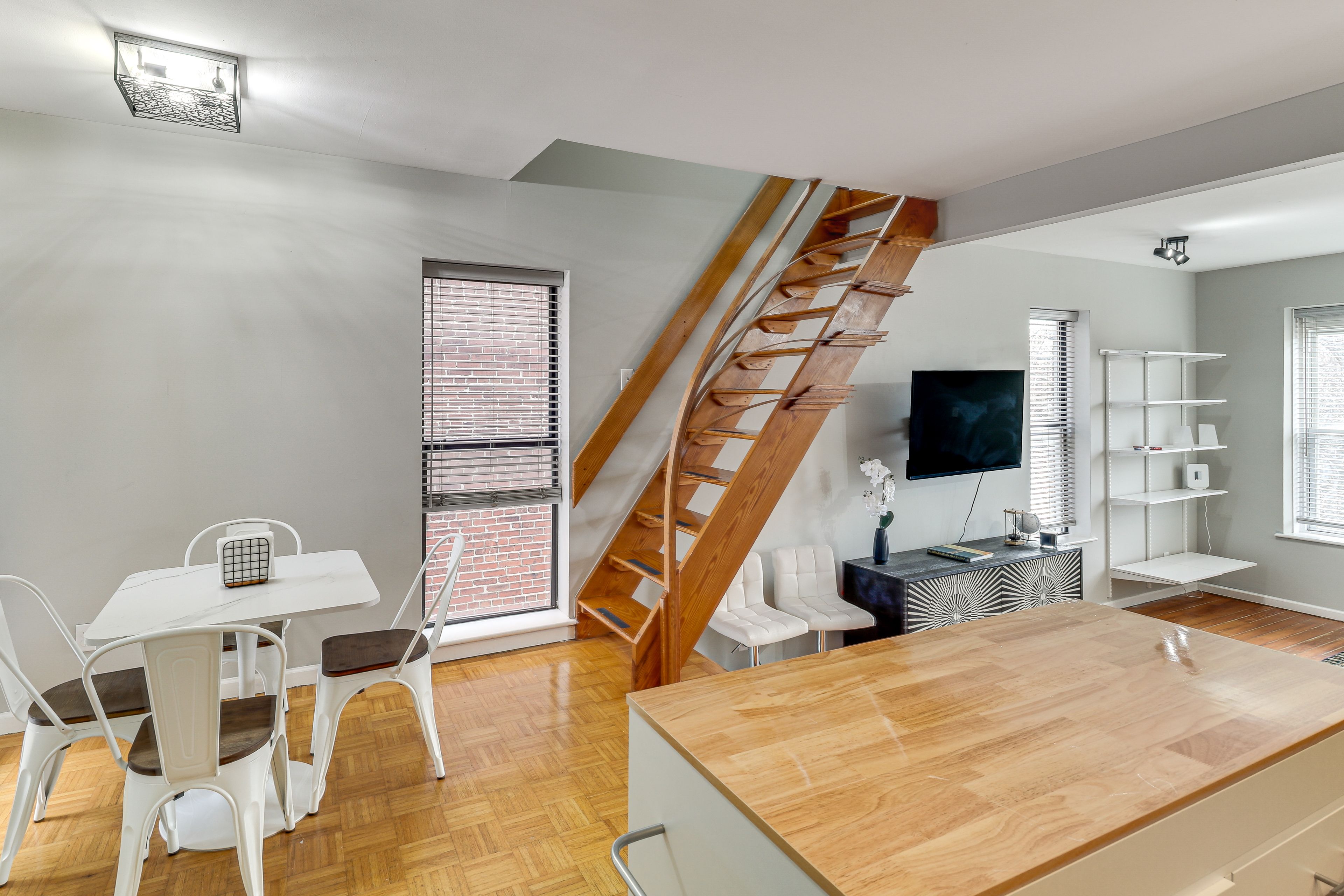 Dining Area | Main Level