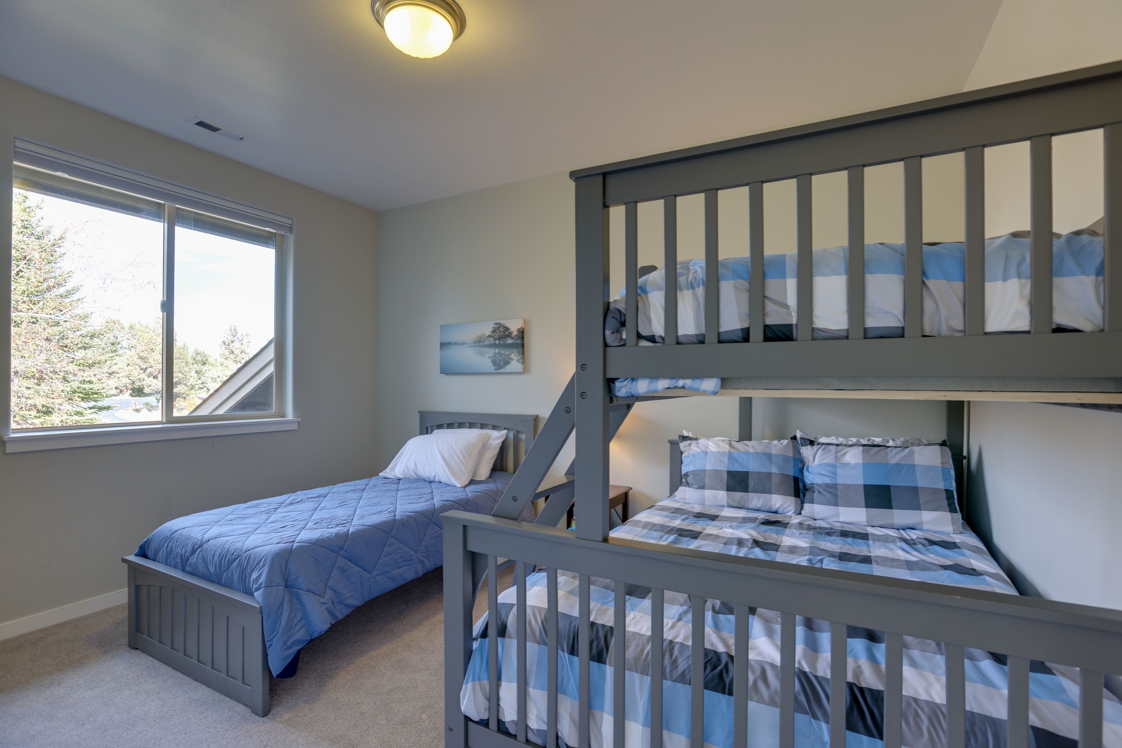 Bedroom 3 | 2nd Floor | Bunk Bed (Twin/Full) | Twin Bed | Smart TV