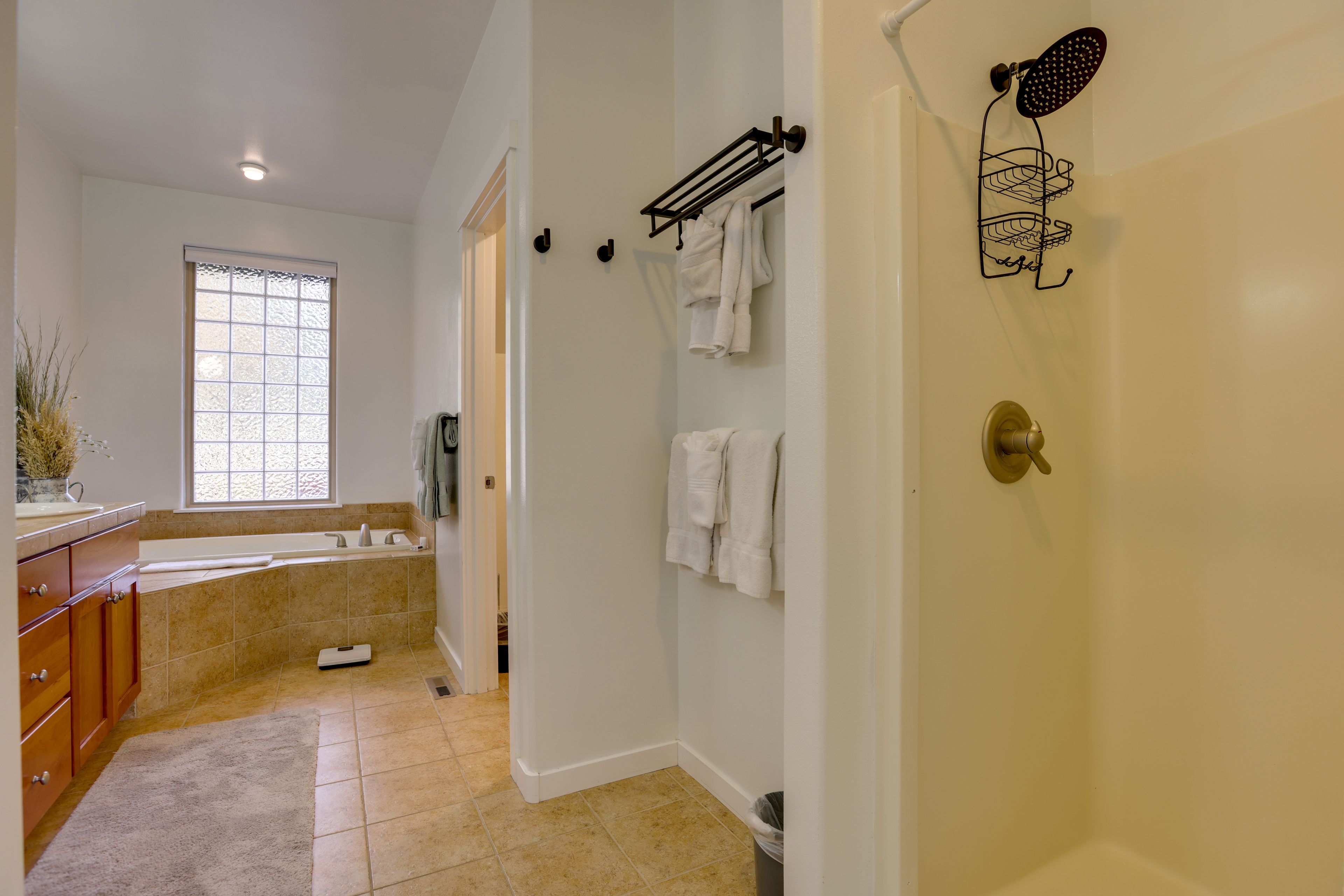 En-Suite Bathroom | 1st Floor | Towels Provided