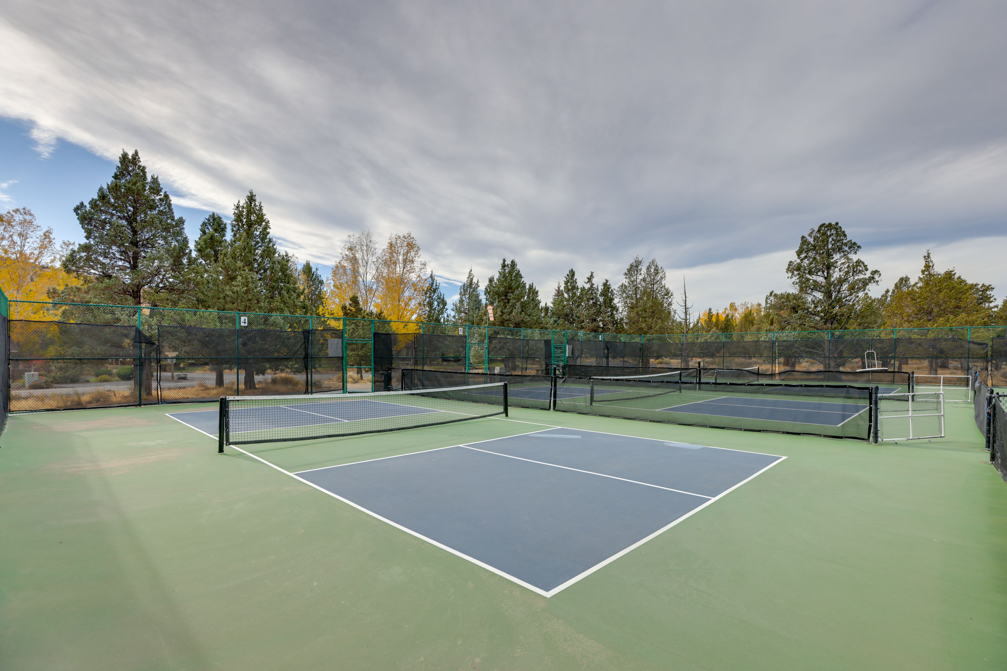 Tennis & Pickleball Courts