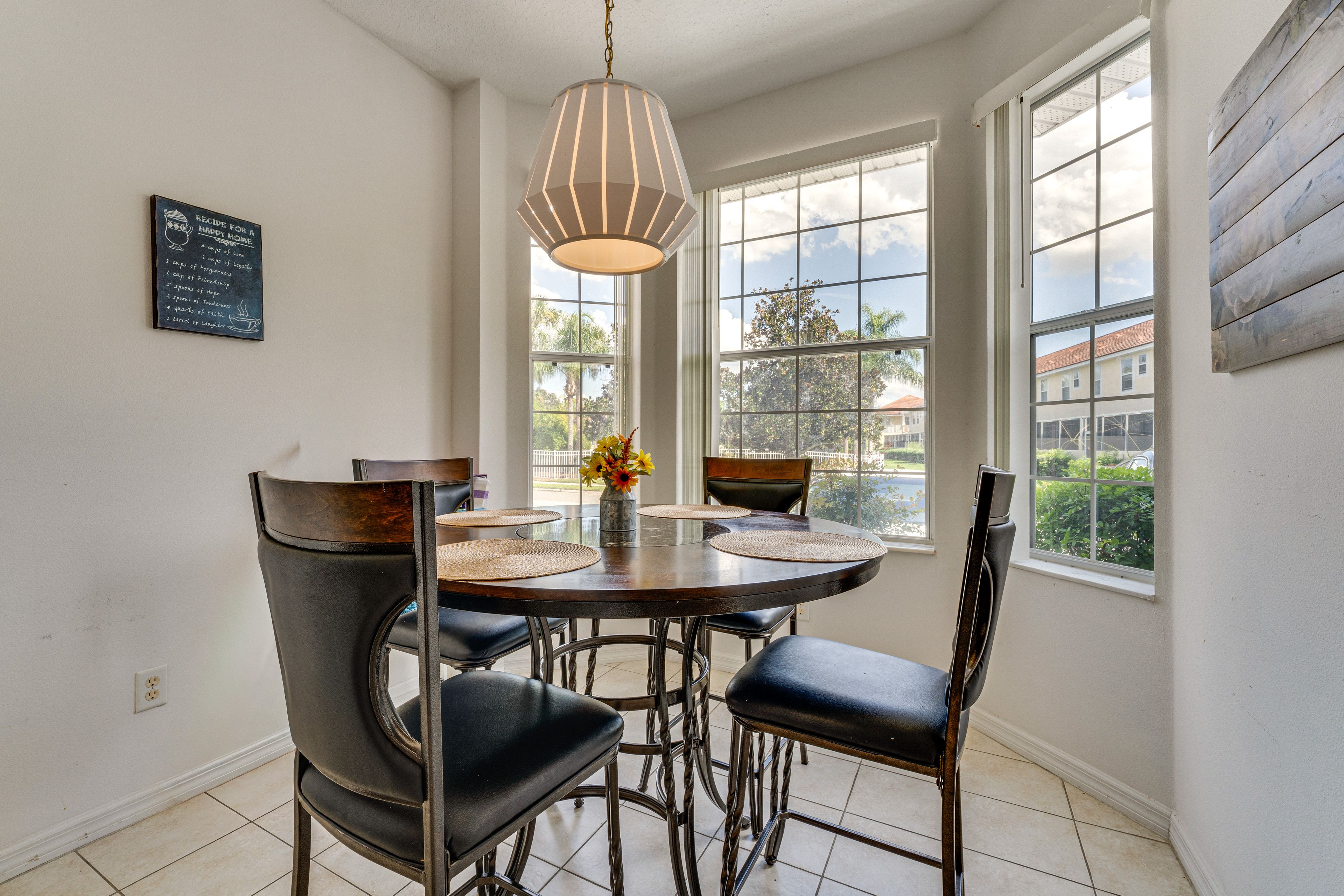 Dining Area | 1st Floor
