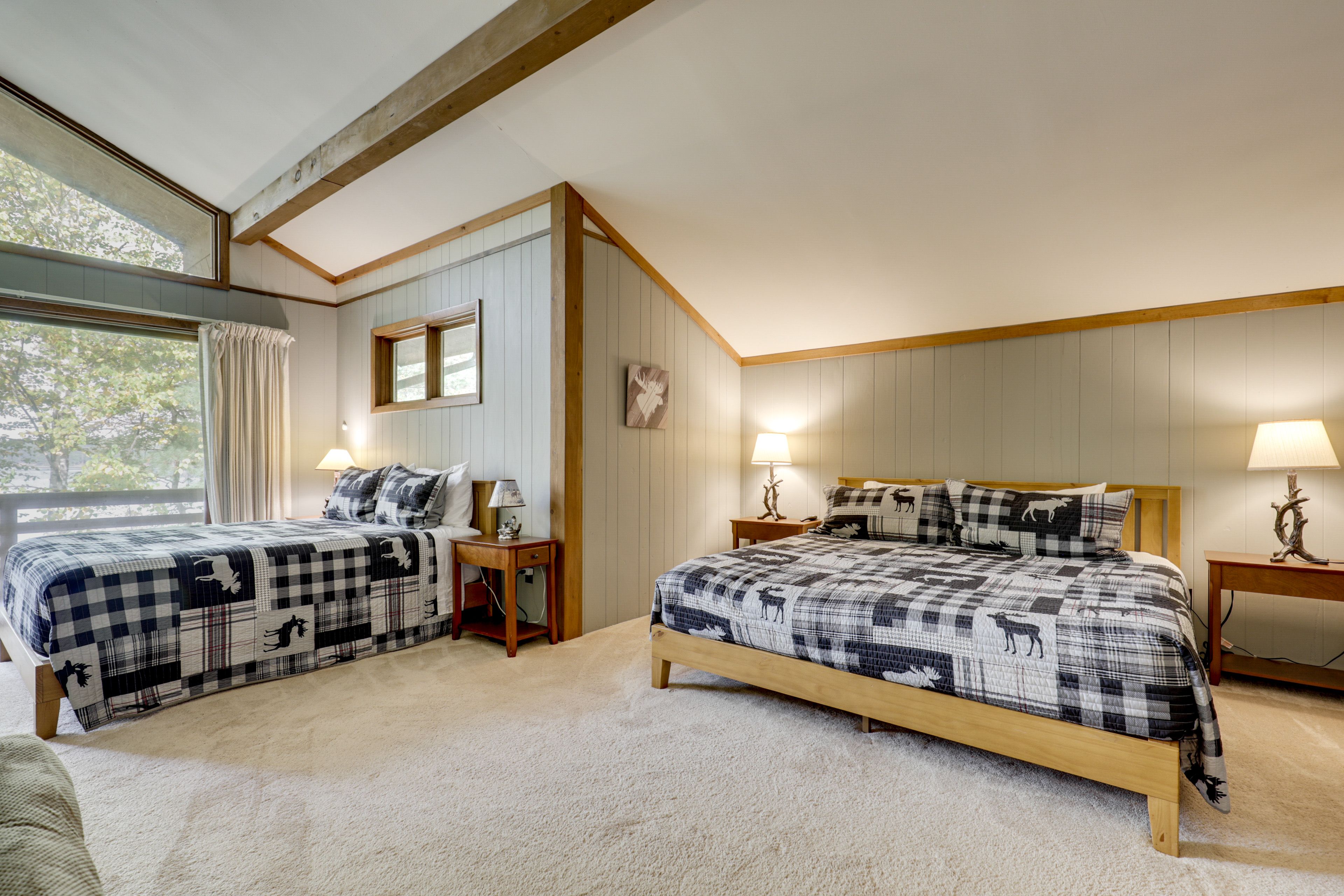 Bedroom 2 | King Bed | Queen Bed | Futon | Upper Level