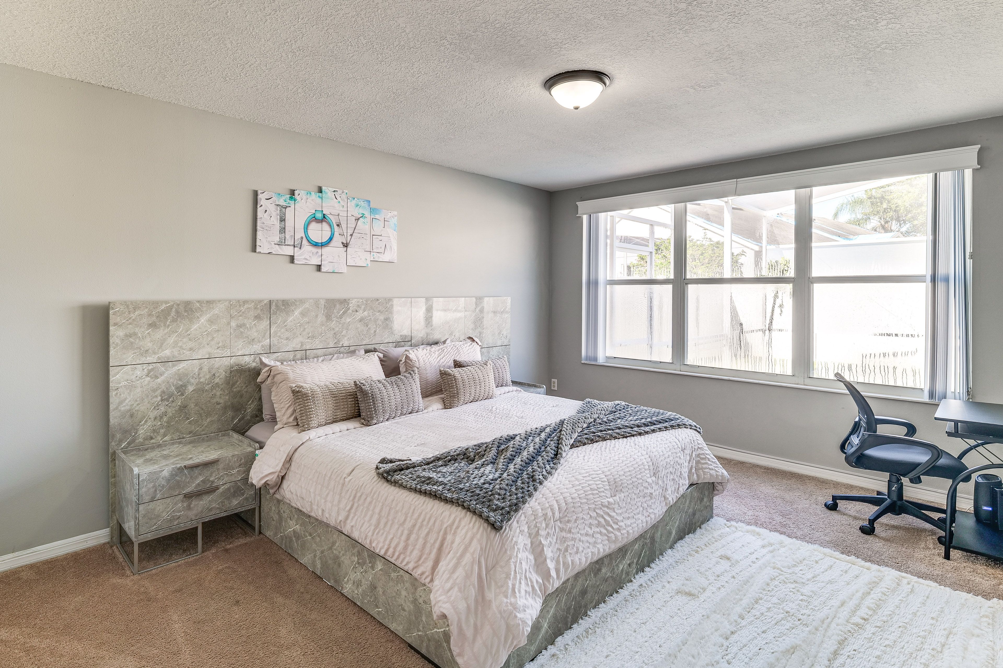 Bedroom 1 | King Bed | 1st Floor