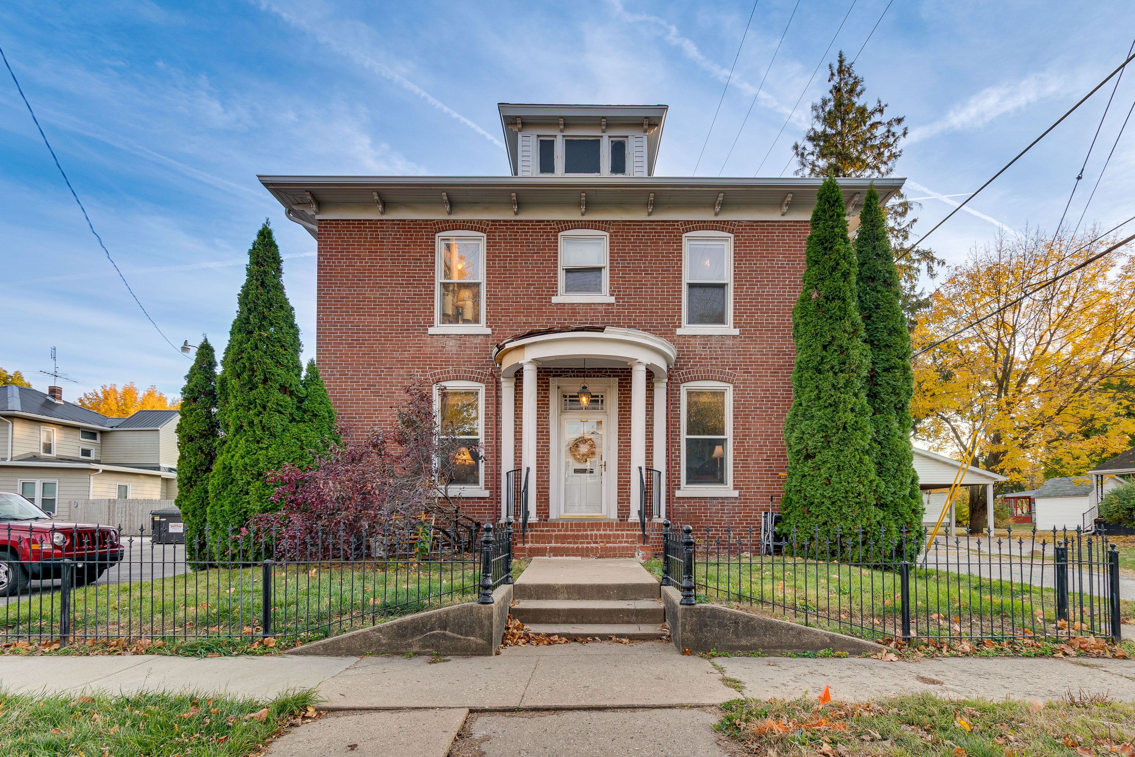 Parking | Street Parking (2 Vehicles) | Overnight Parking Lot