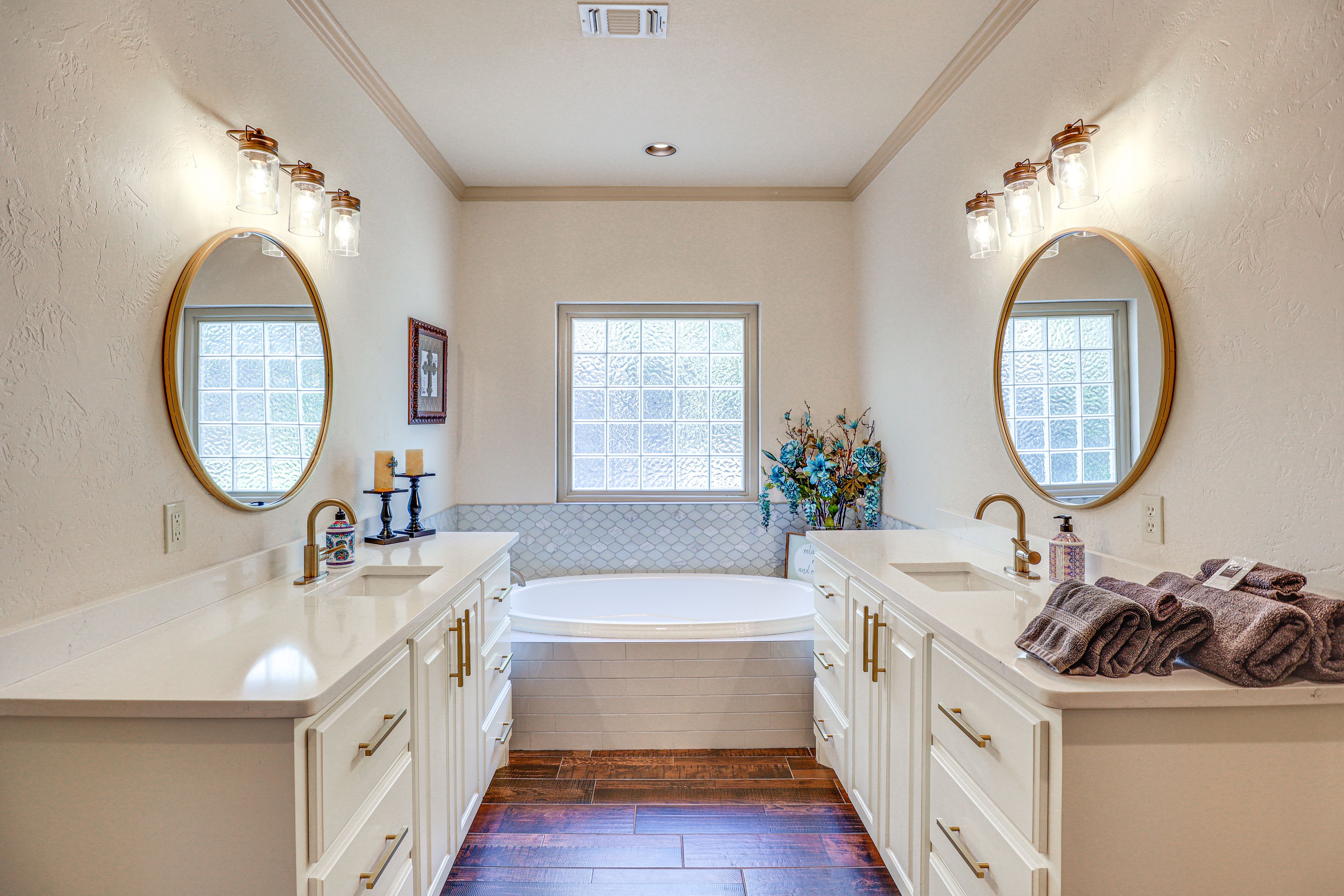 Bathroom | Towels Provided | 1st Floor