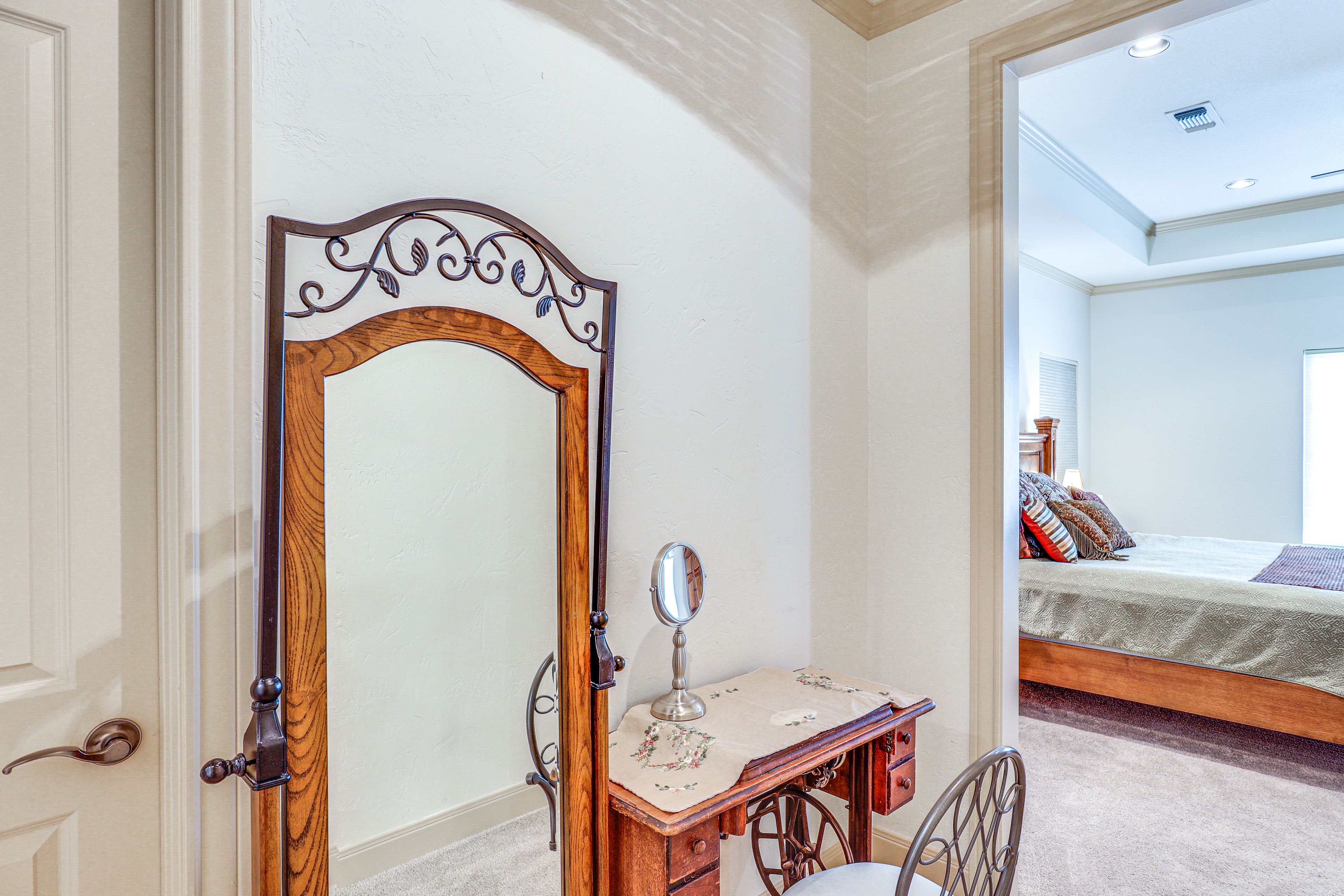 Dressing Room | 1st Floor