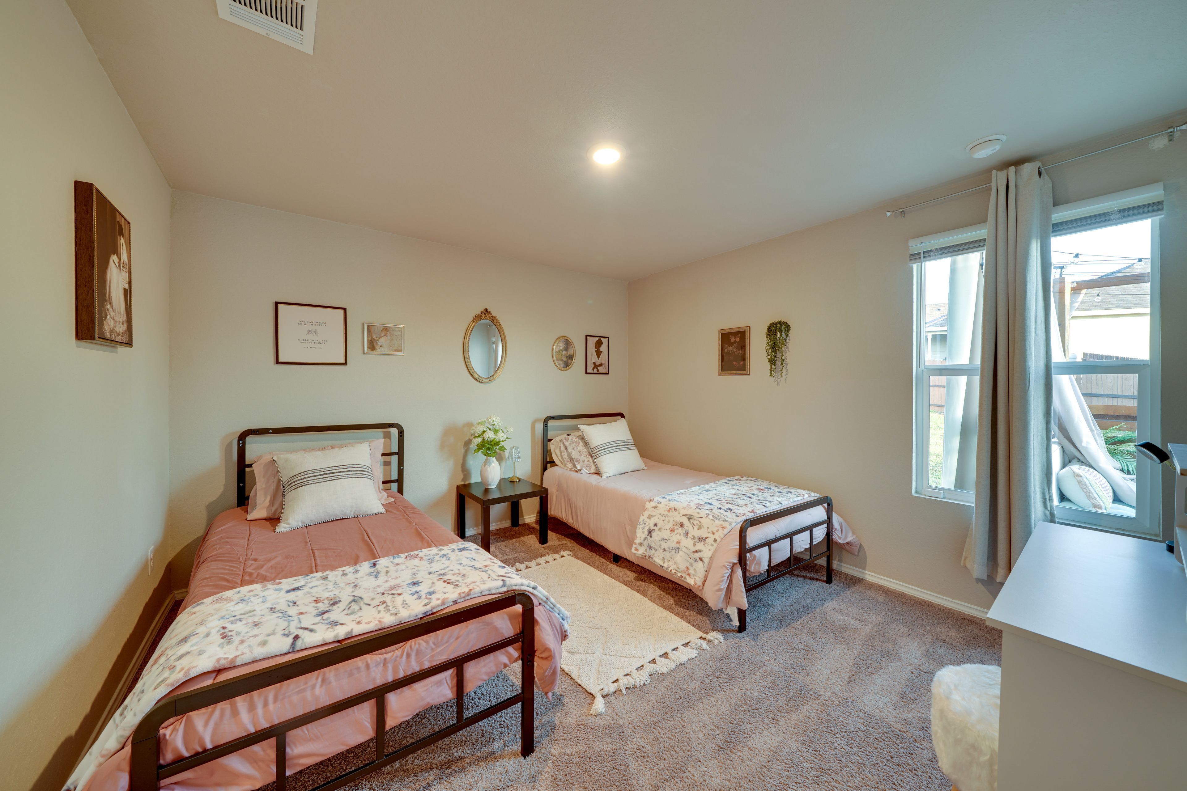 Bedroom 3 | 2 Full Beds